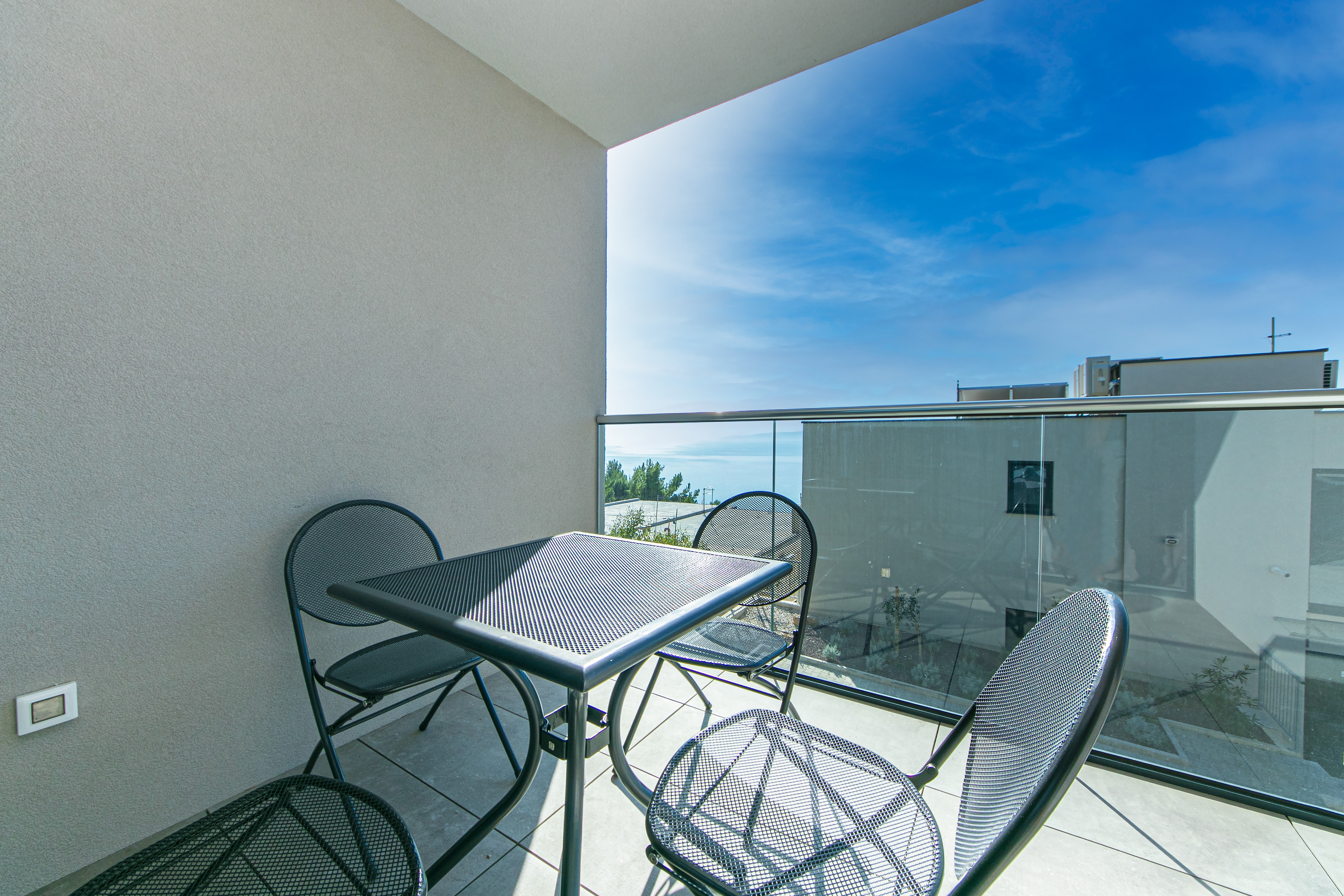 Two bedroom apartment with terrace and sea view Brela, Makarska  A-a