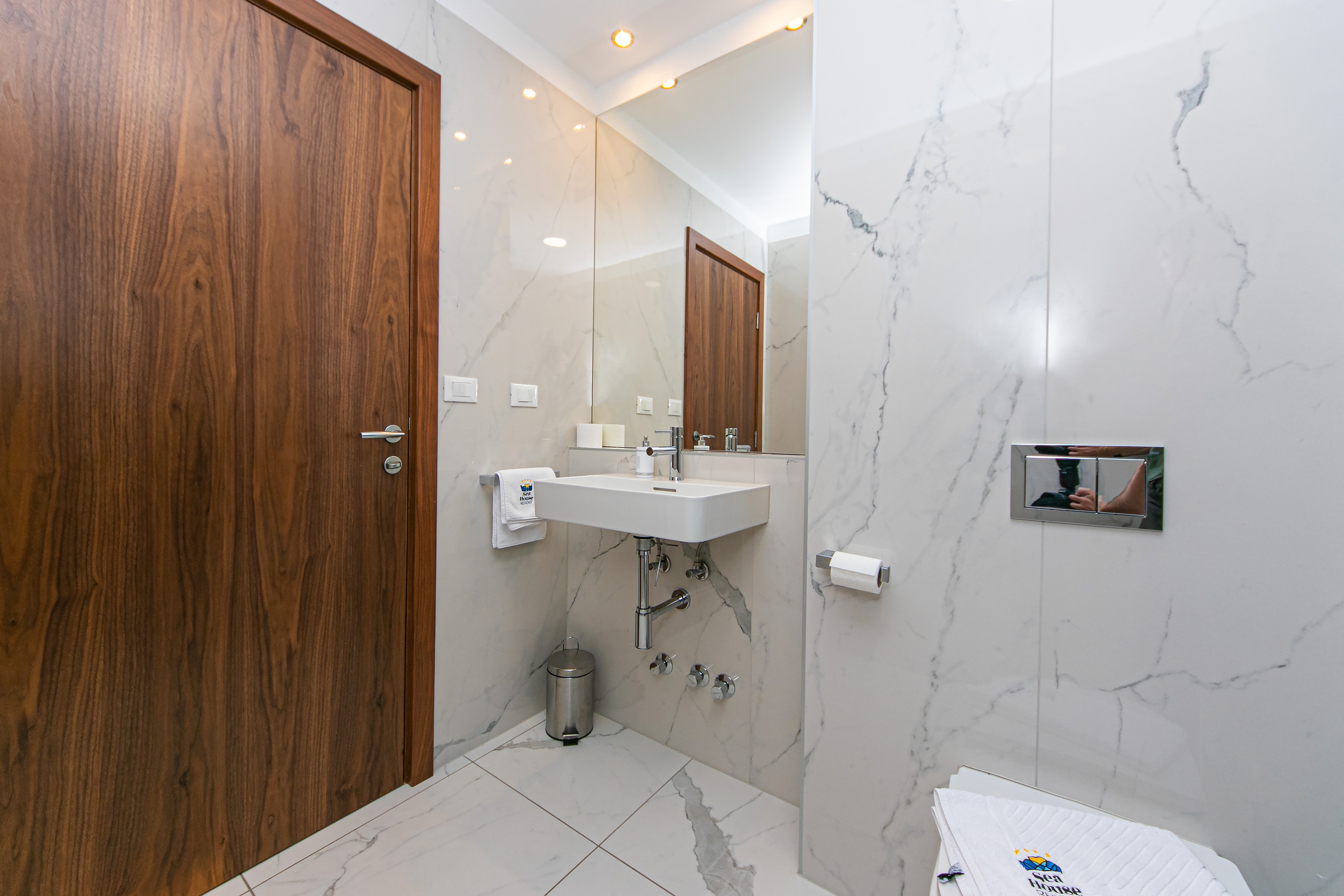 Two bedroom apartment with terrace and sea view Brela, Makarska  A-c