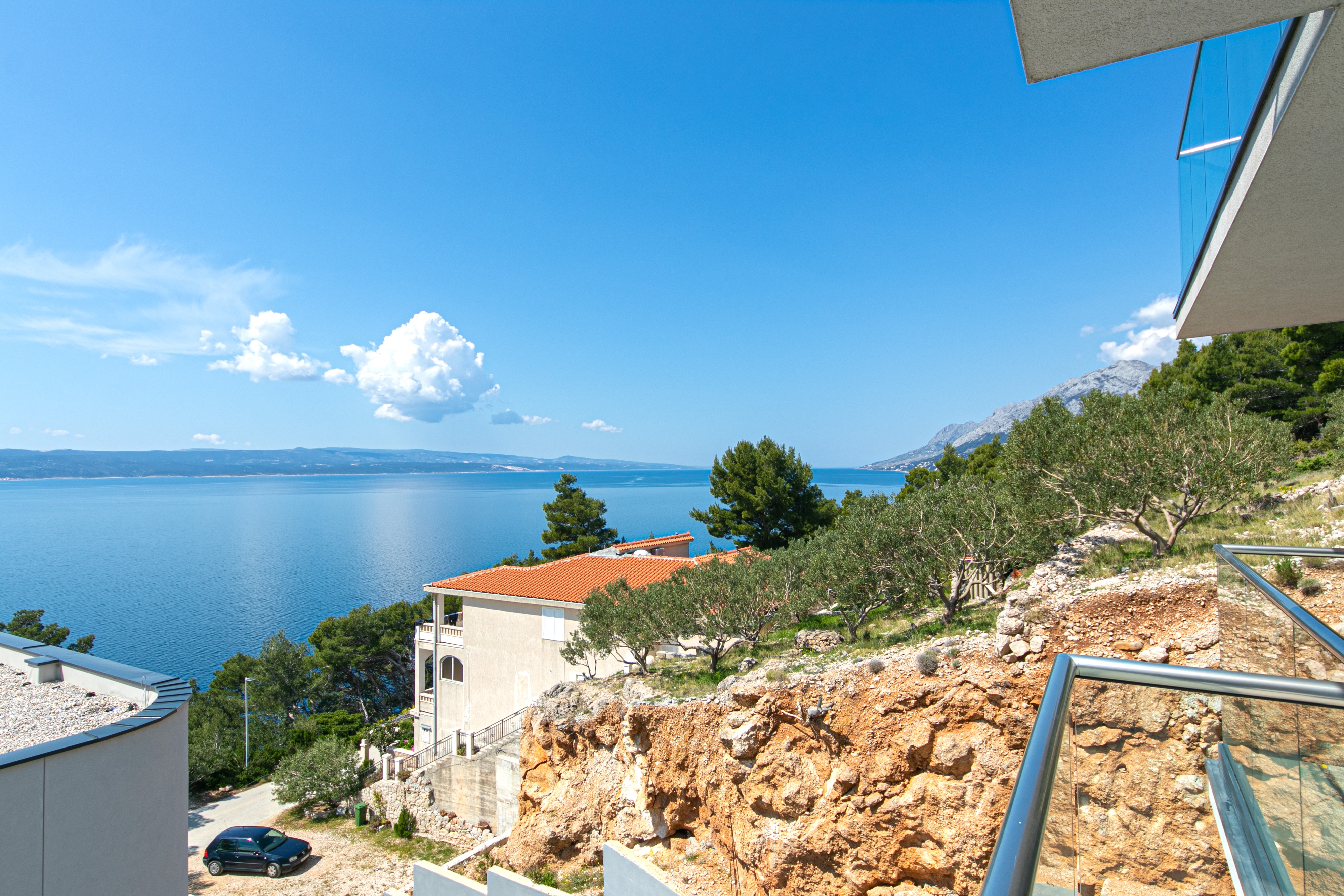 One bedroom apartment with terrace and sea view Brela, Makarska  A-d