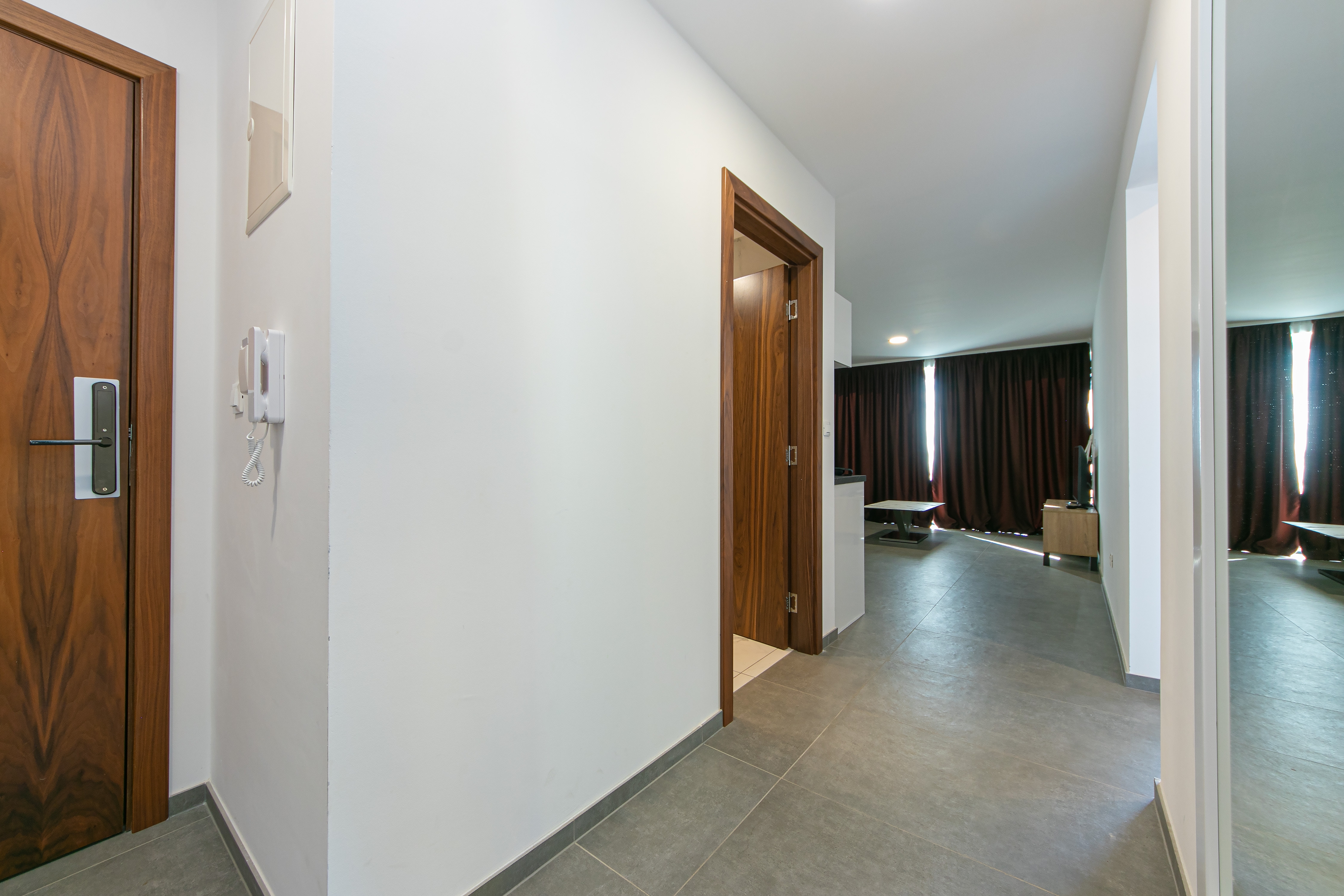 One bedroom apartment with terrace and sea view Brela, Makarska  A-f