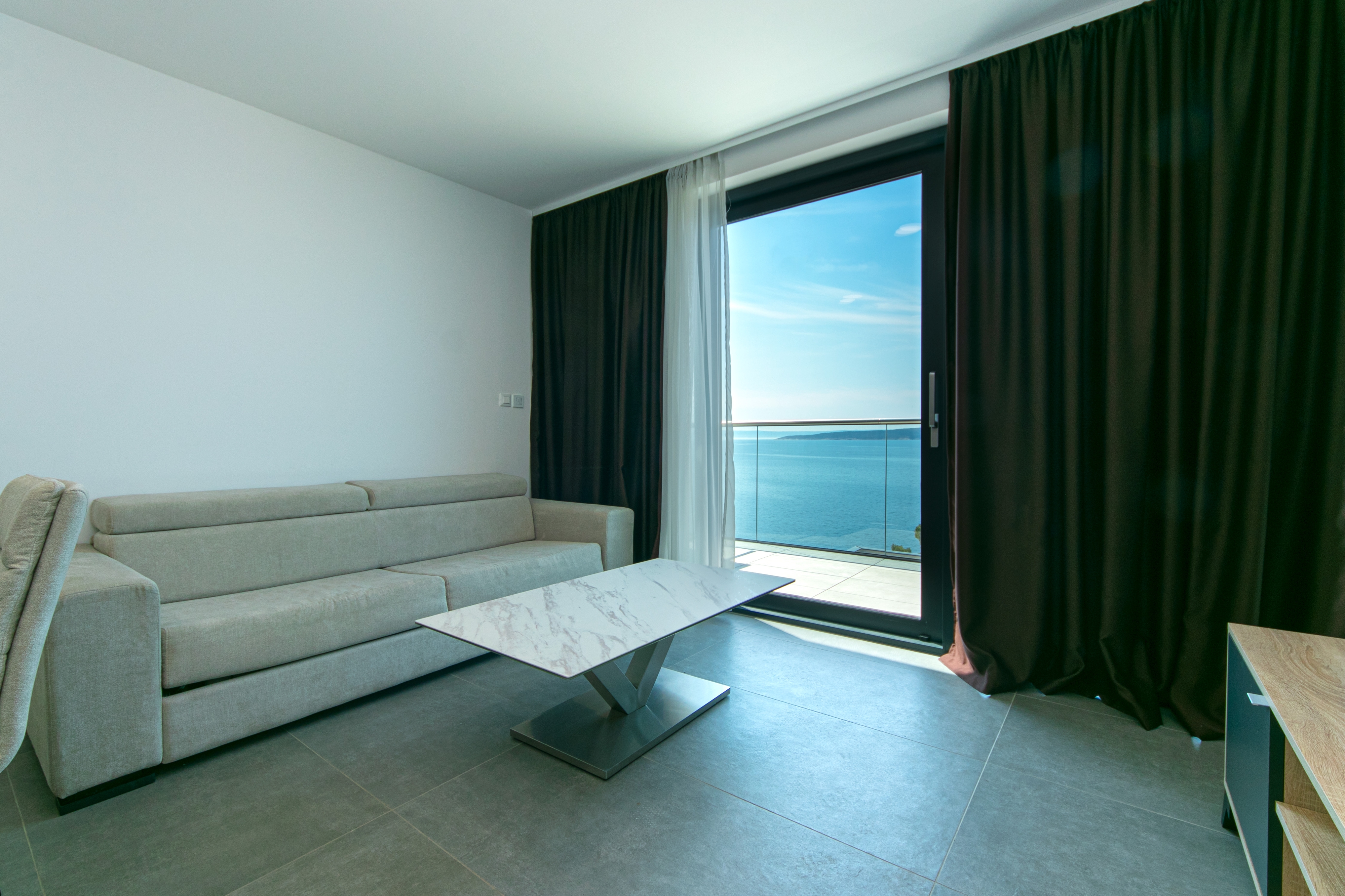 One bedroom apartment with terrace and sea view Brela, Makarska (A-20229-f)