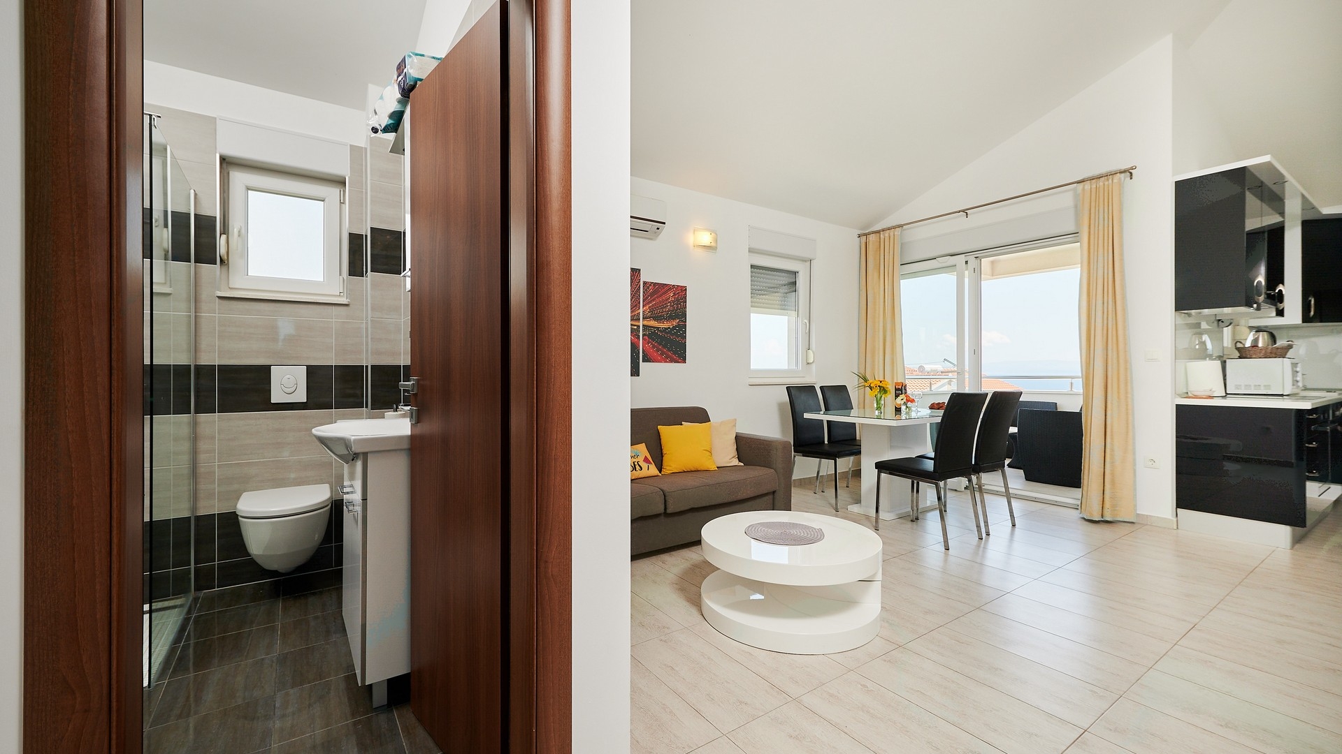 One bedroom apartment with terrace and sea view Mavarštica, Čiovo  A-a