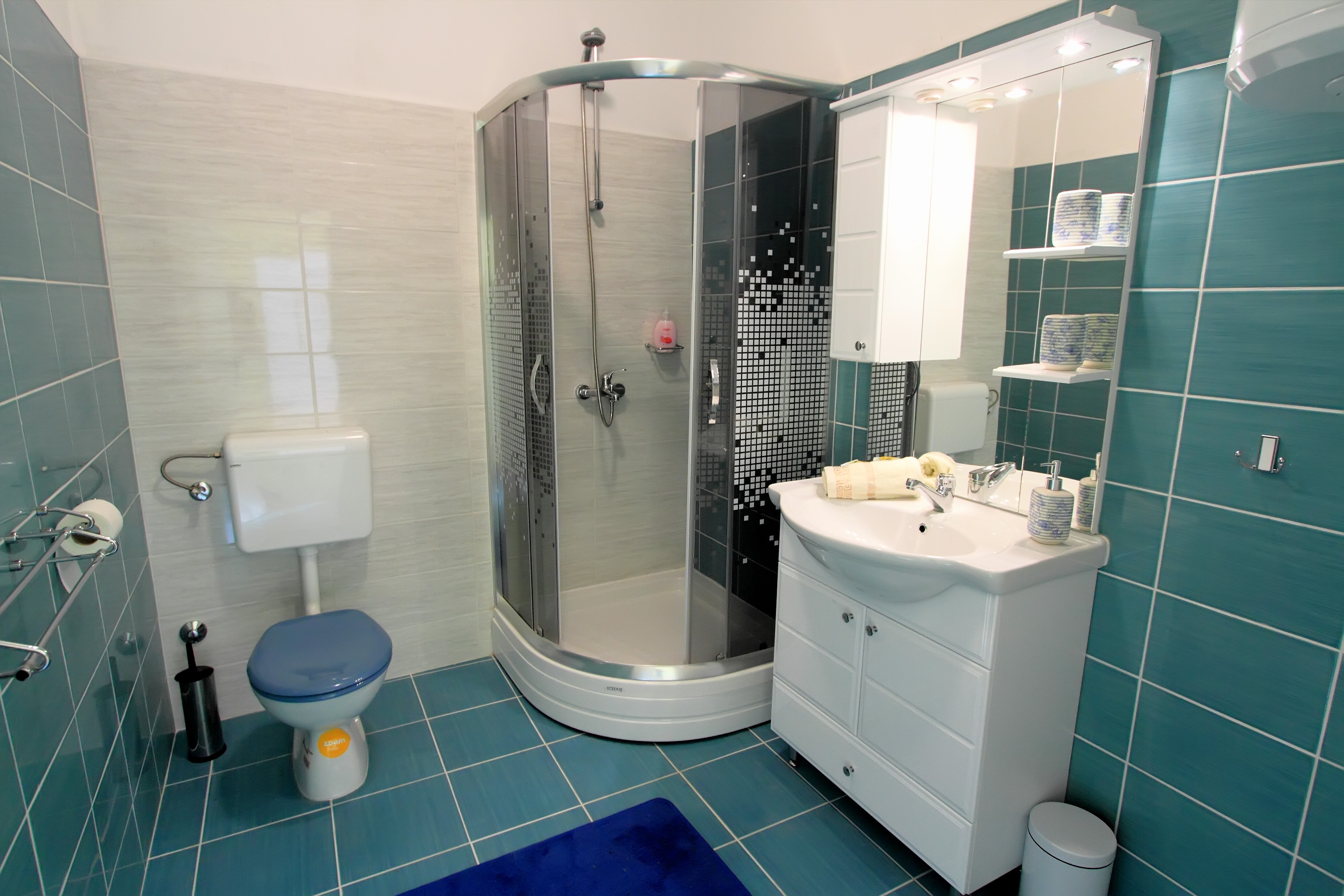 Two bedroom apartment Otočac, Velebit  A-a