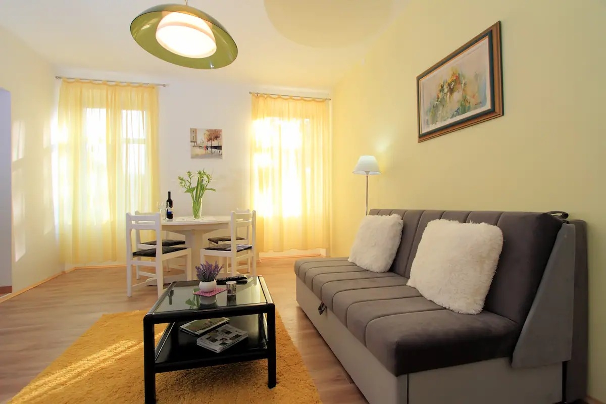 Two bedroom apartment Otočac, Velebit (A-20246-a)