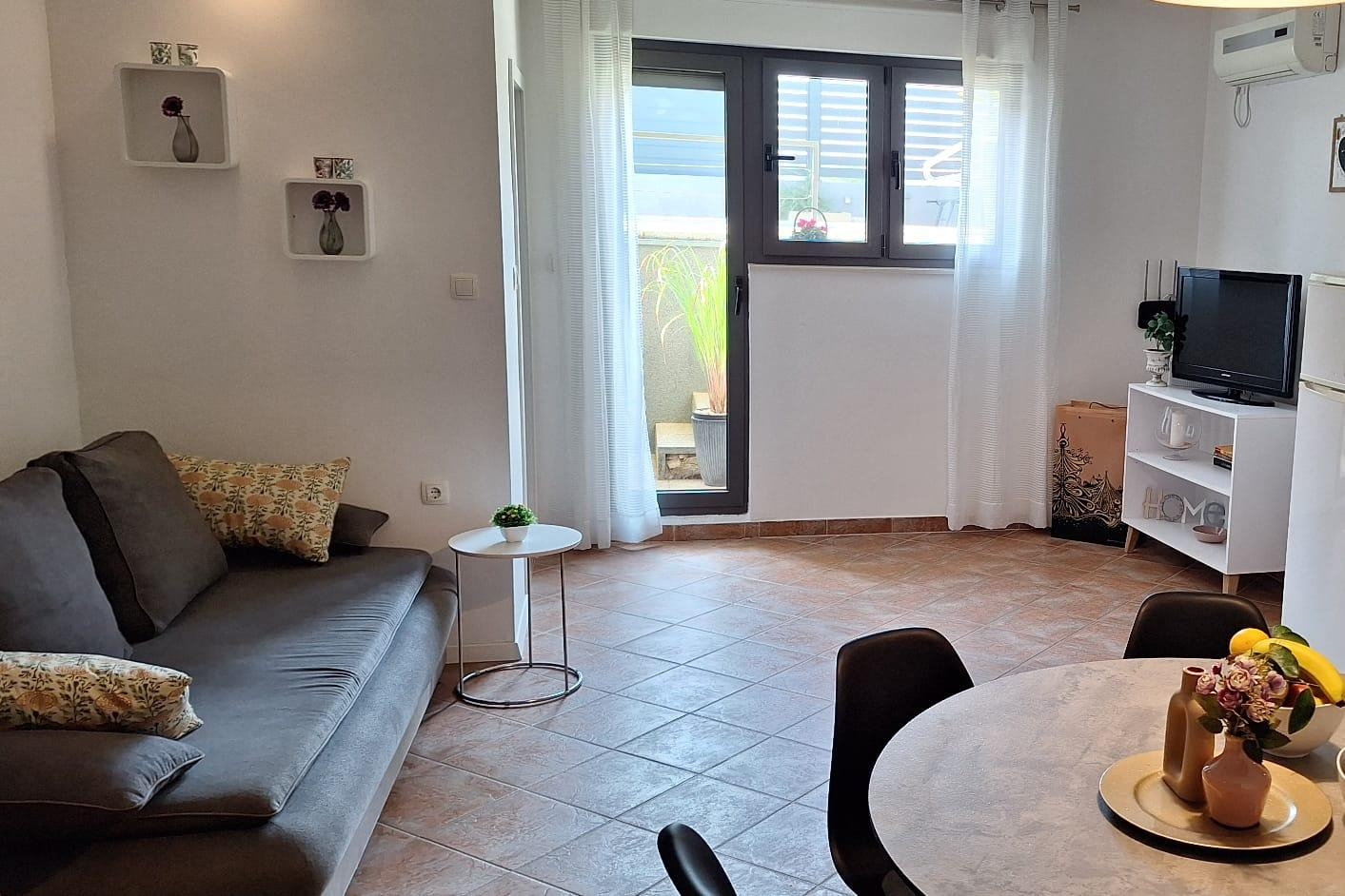 Two bedroom apartment with terrace Brodarica, Šibenik (A-20248-b) Two bedroom apartment with terrace Brodarica, Šibenik (A-20248-b)