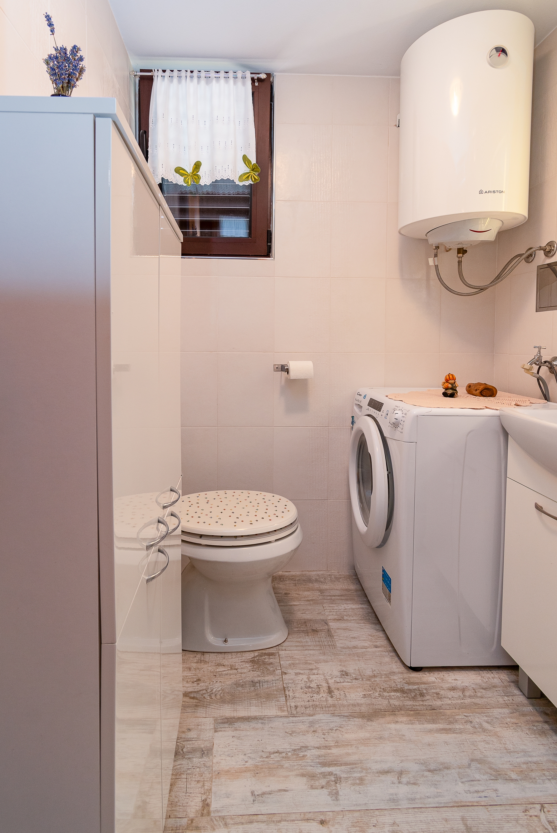 One bedroom apartment with terrace Prezid, Gorski kotar  A-a