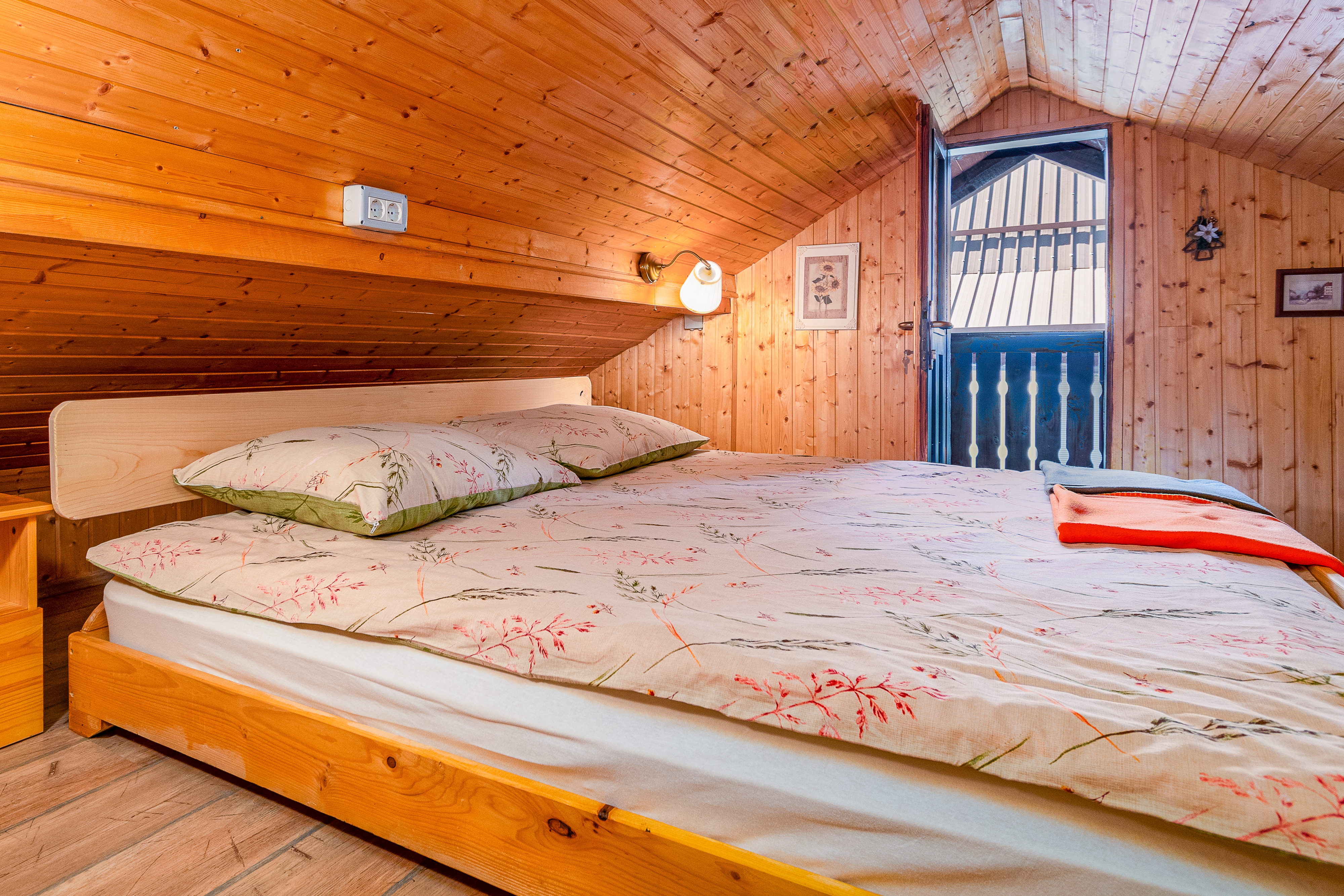 One bedroom apartment with terrace Prezid, Gorski kotar  A-a