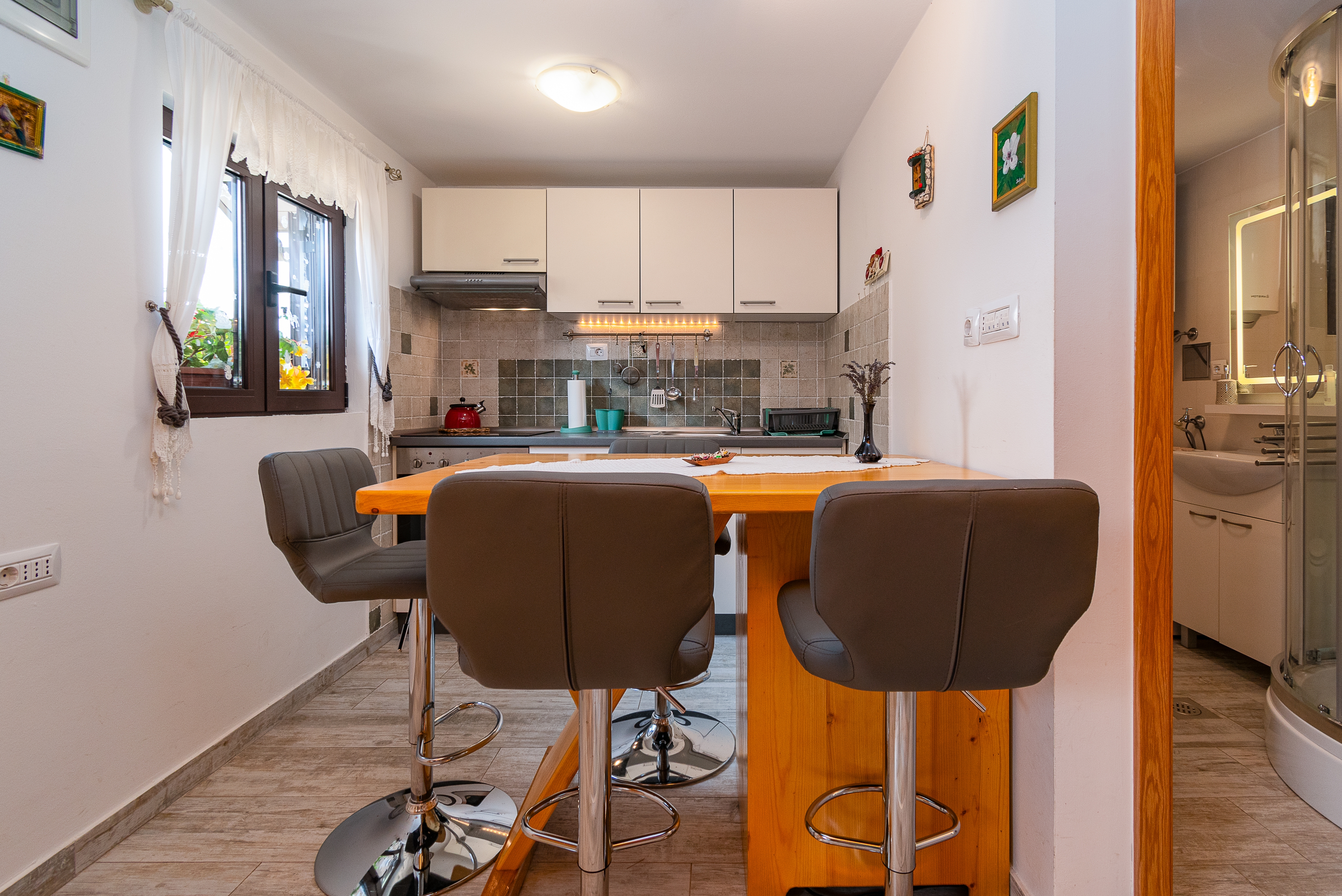 One bedroom apartment with terrace Prezid, Gorski kotar  A-a