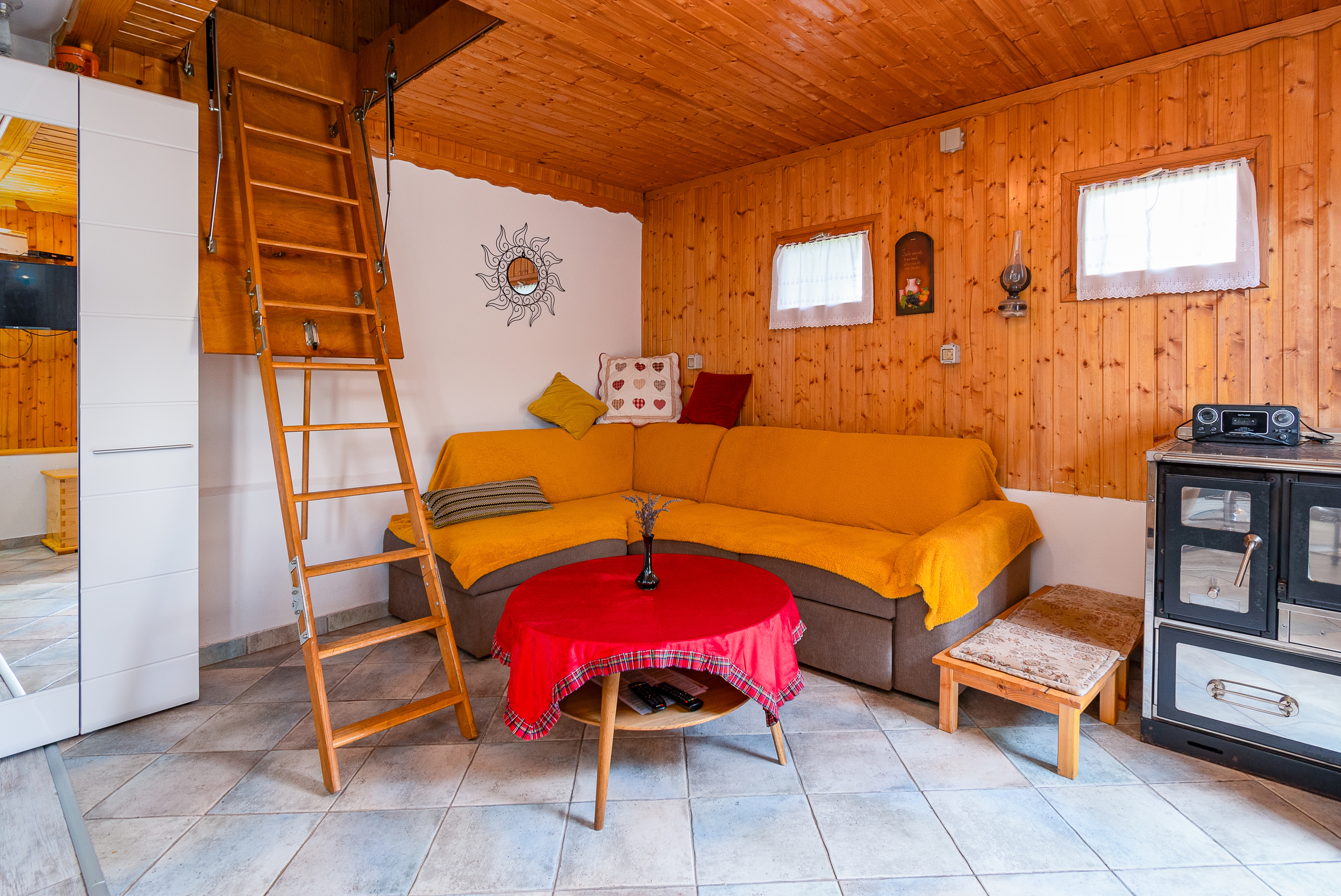 One bedroom apartment with terrace Prezid, Gorski kotar  A-a