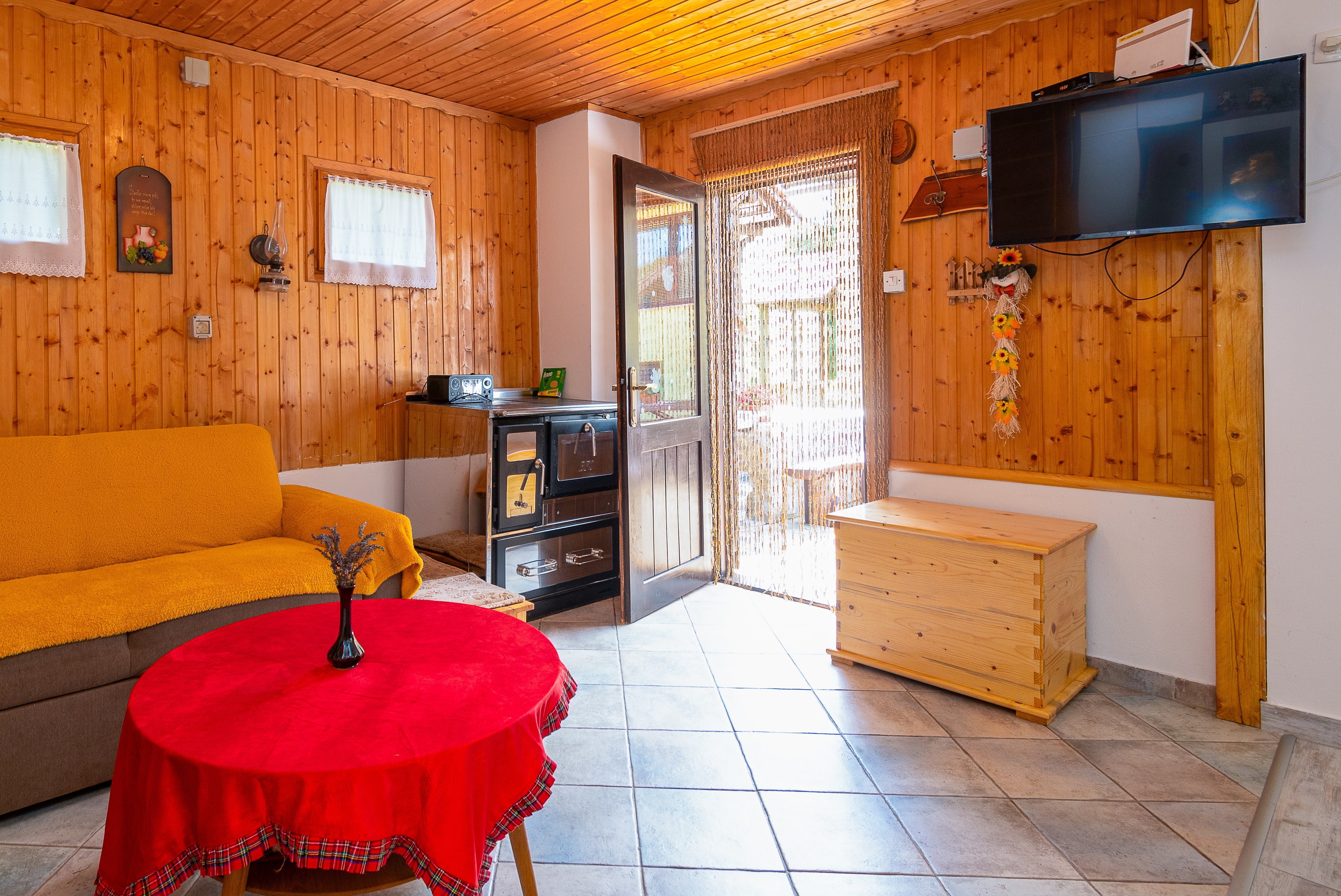 One bedroom apartment with terrace Prezid, Gorski kotar  A-a