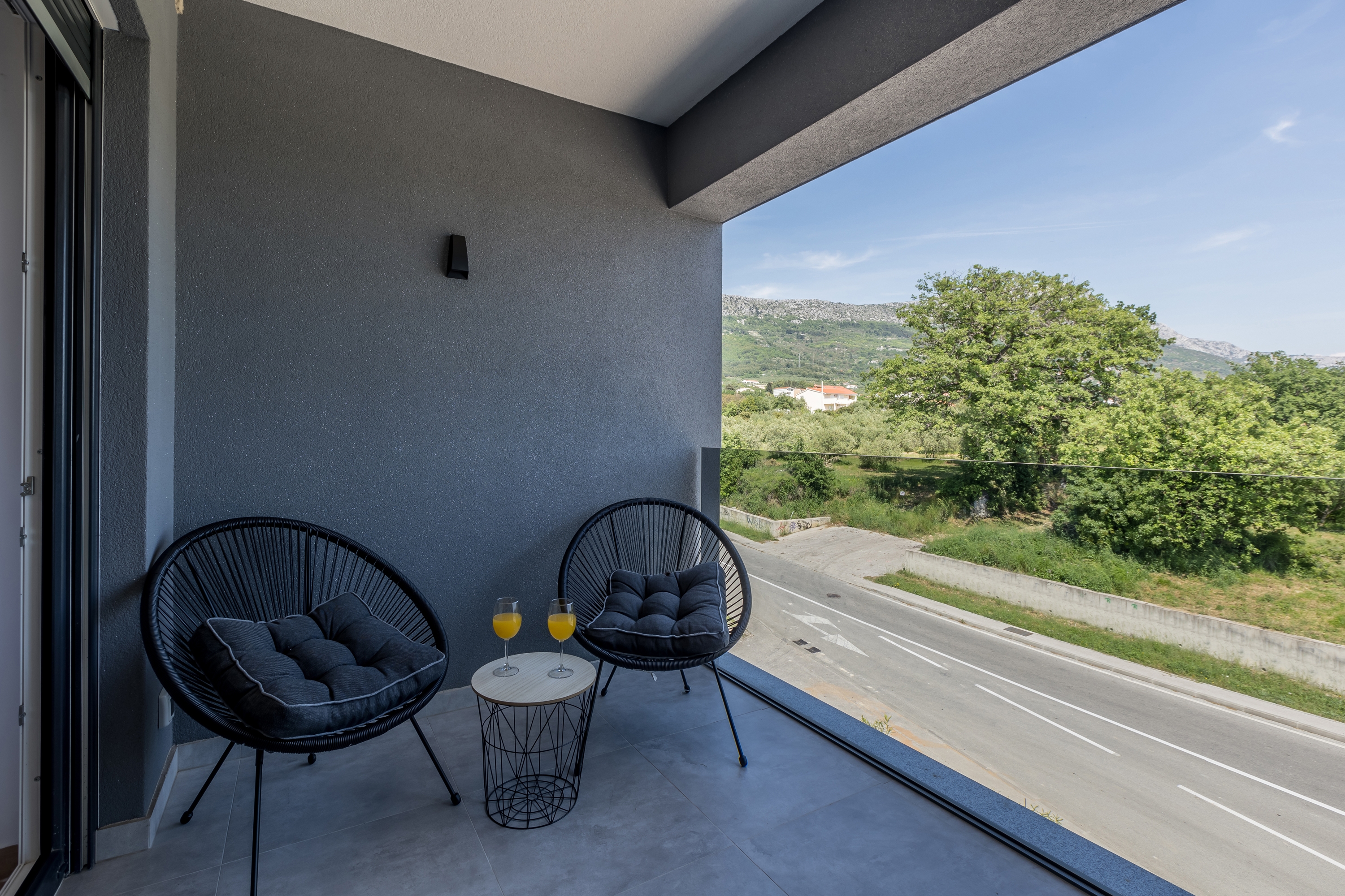 Two bedroom apartment with terrace and sea view Kaštel Lukšić, Kaštela  A-d