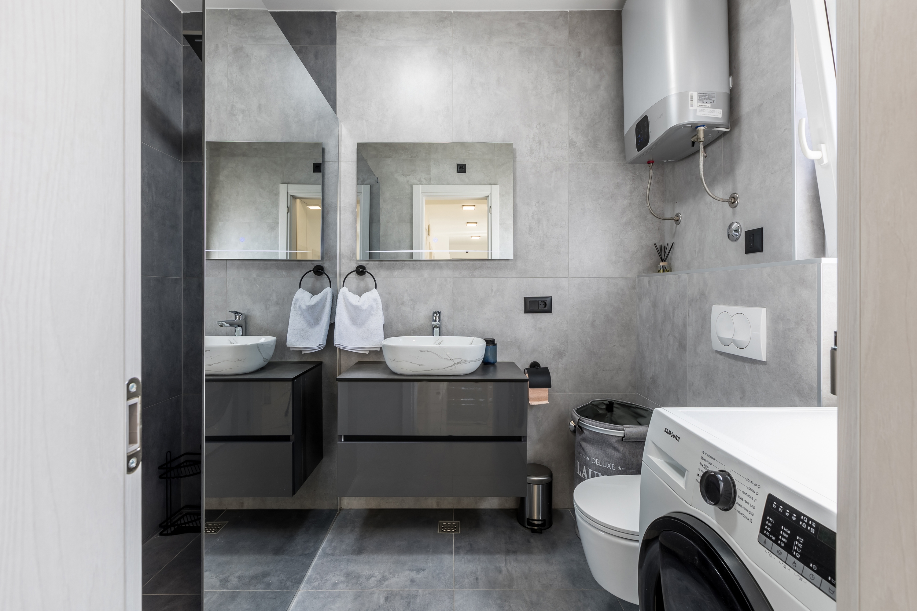 Two bedroom apartment with terrace and sea view Kaštel Lukšić, Kaštela  A-d