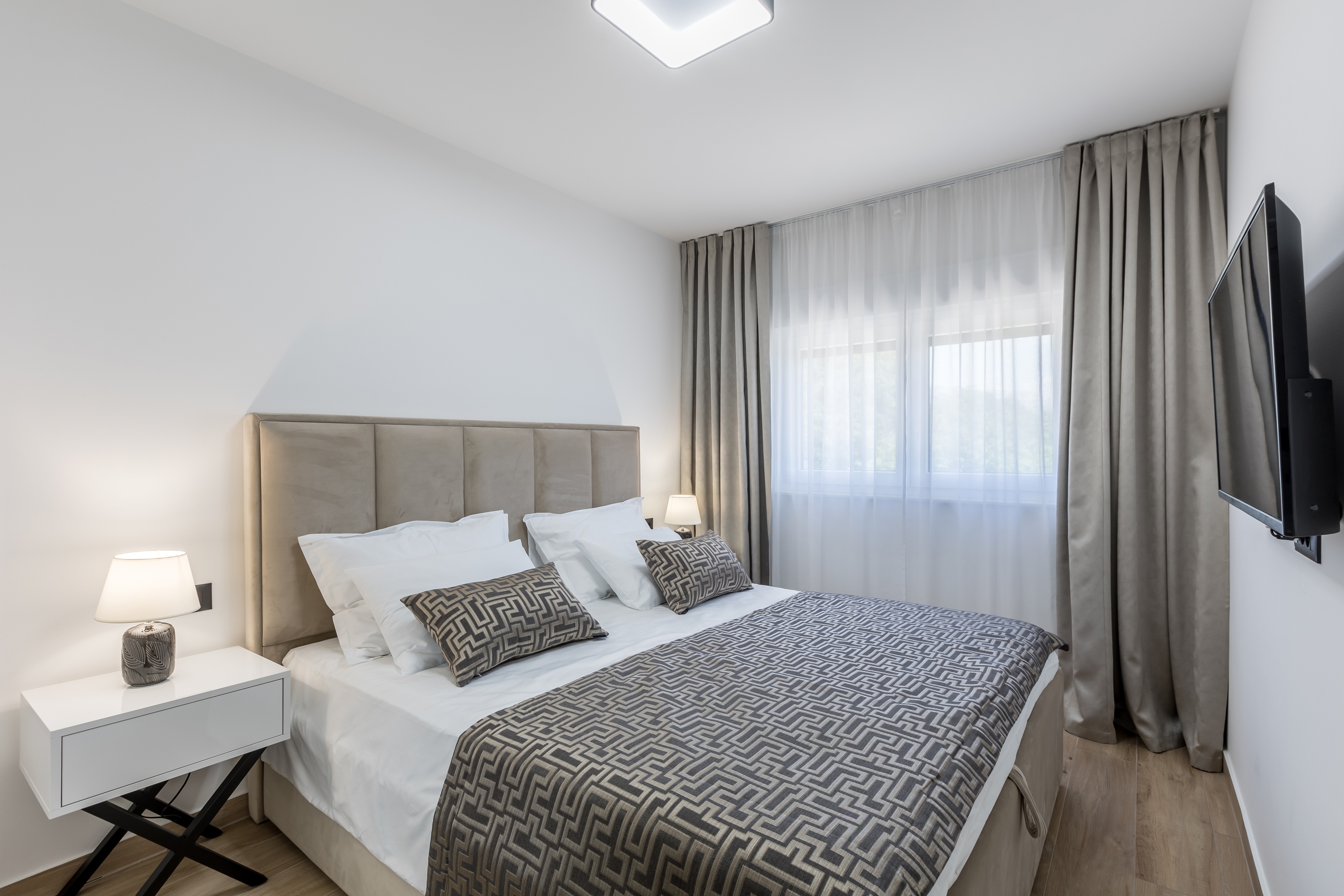 Two bedroom apartment with terrace and sea view Kaštel Lukšić, Kaštela  A-d