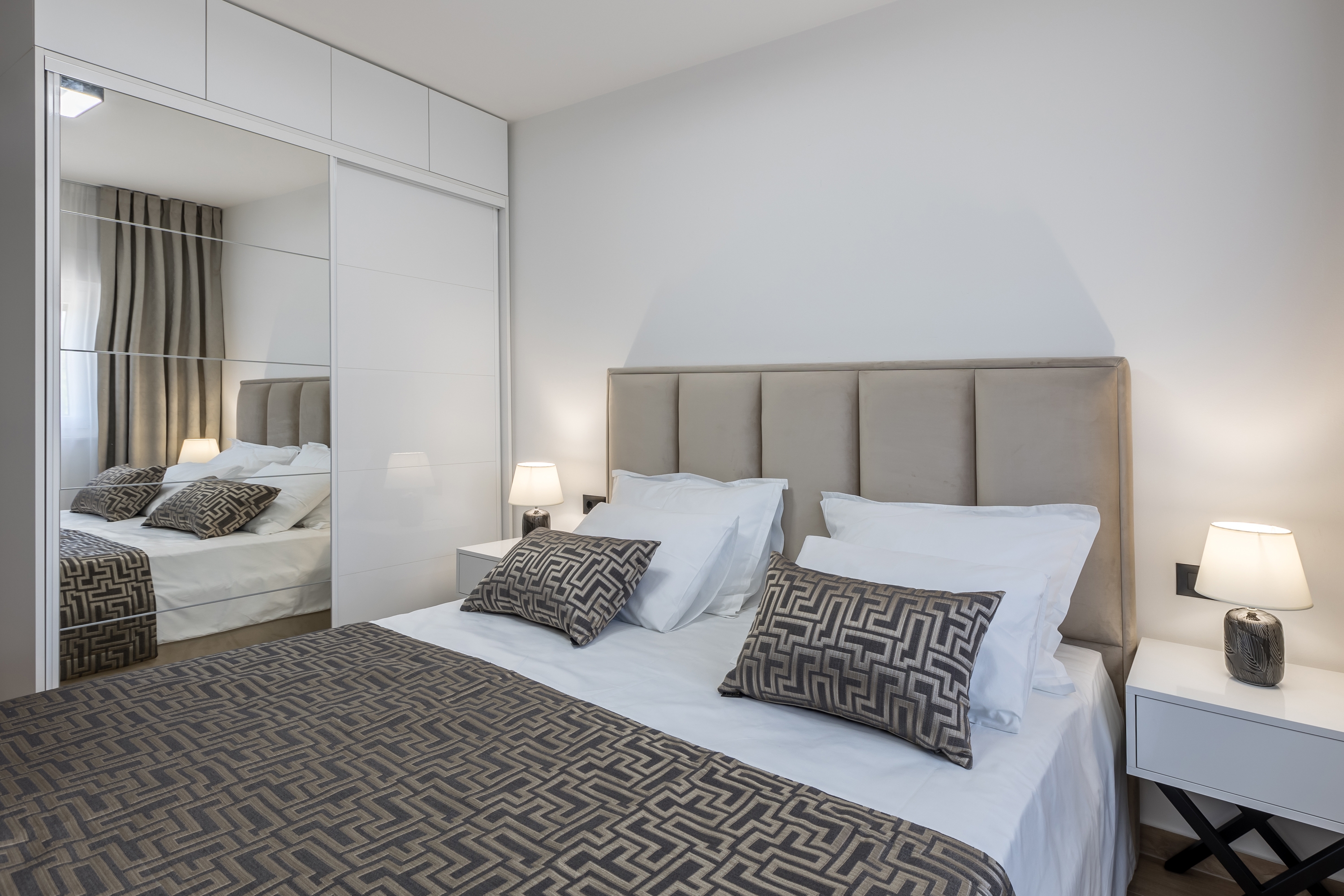 Two bedroom apartment with terrace and sea view Kaštel Lukšić, Kaštela  A-d