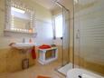 Bathroom 2 Tar, Bathroom 2 in the house, WiFi.