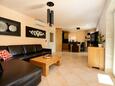 Living room Tar, Living room in the house, air condition available and WiFi.