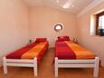 Ložnice 2 Višnjan, Ložnice 2 v ubytování typu house, domácí mazlíčci povoleni a WiFi.