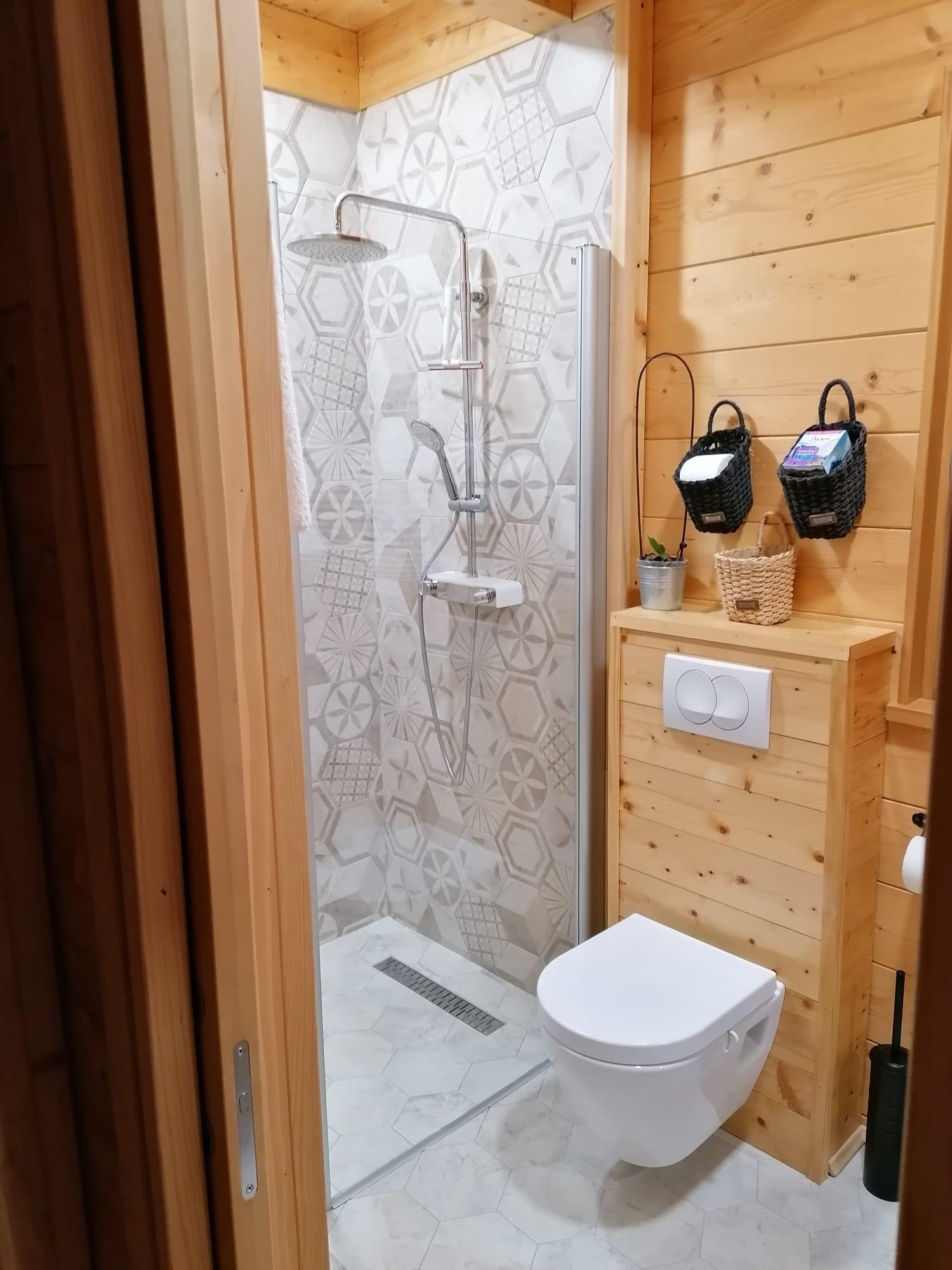 Three bedroom house with terrace Belaj, Karlovac  K
