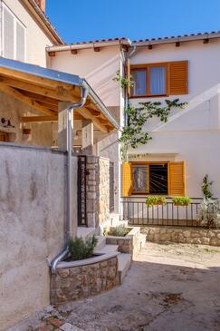 Mali Lošinj, Lošinj, Obiekt 20281 - Apartamenty ze żwirową plażą.