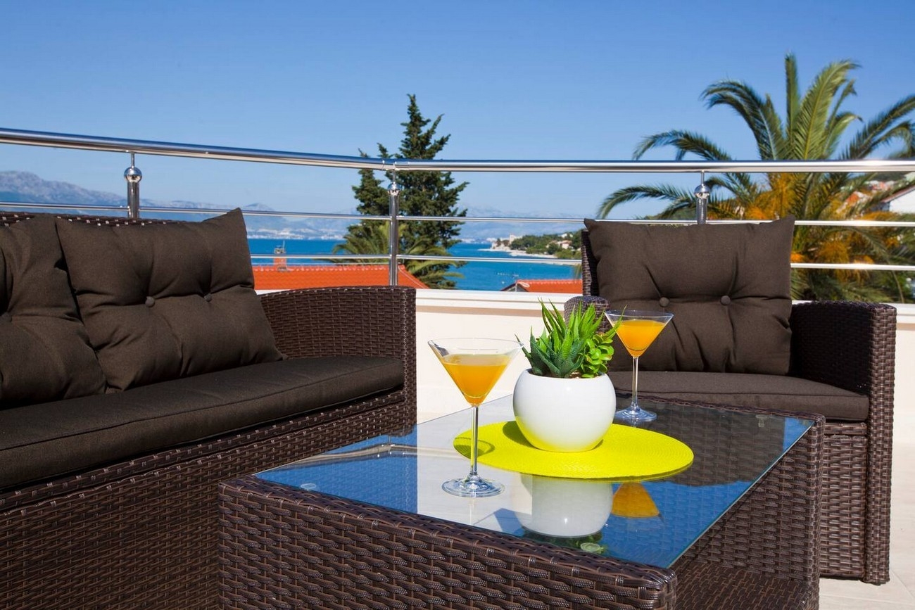 Three bedroom house with terrace and sea view Mastrinka, Čiovo  K