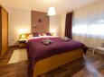 Спальня 1 Otočac, Спальня 1 в размещении типа apartment, WiFi.