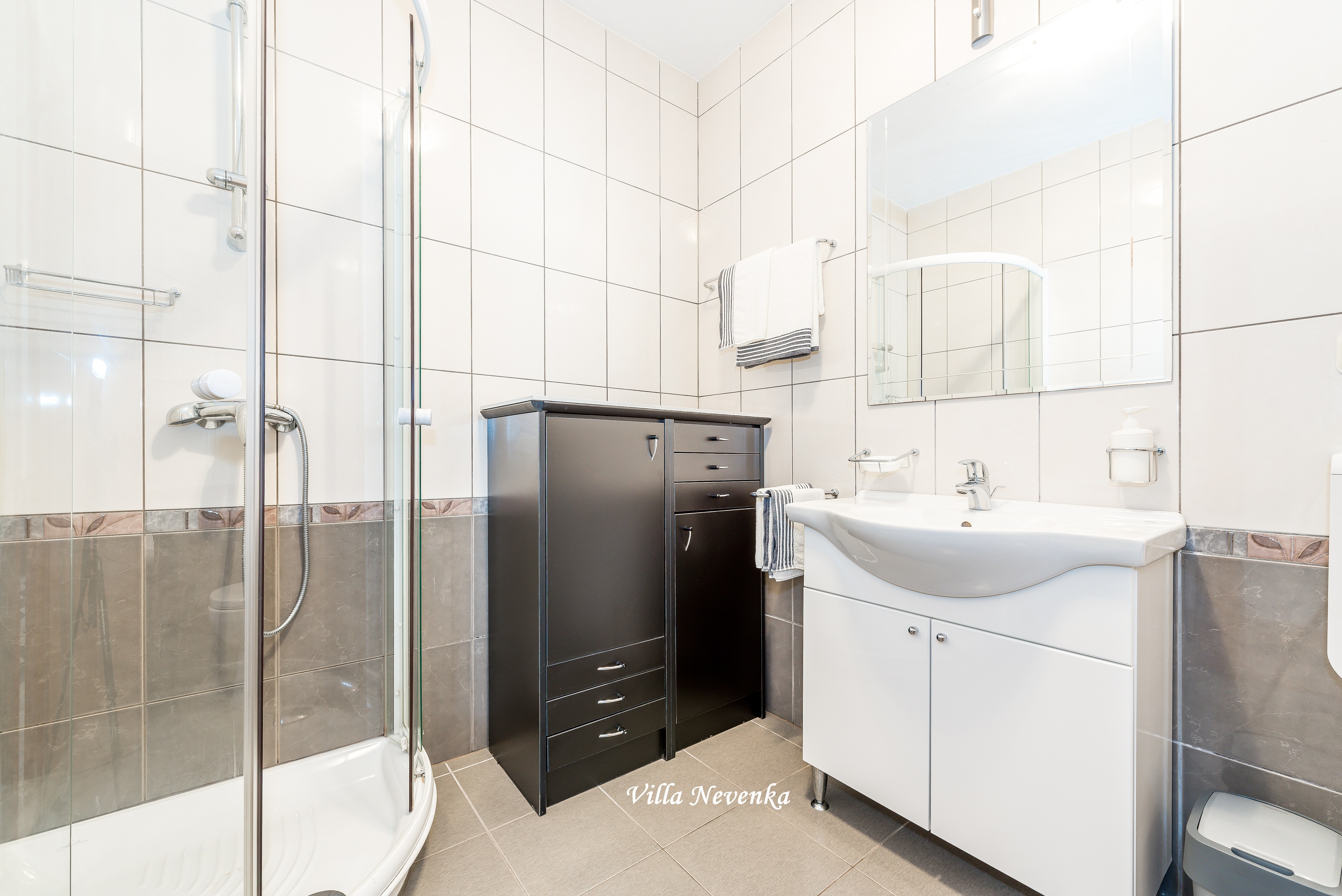Four bedroom apartment with terrace and sea view Kanica, Rogoznica  A-c