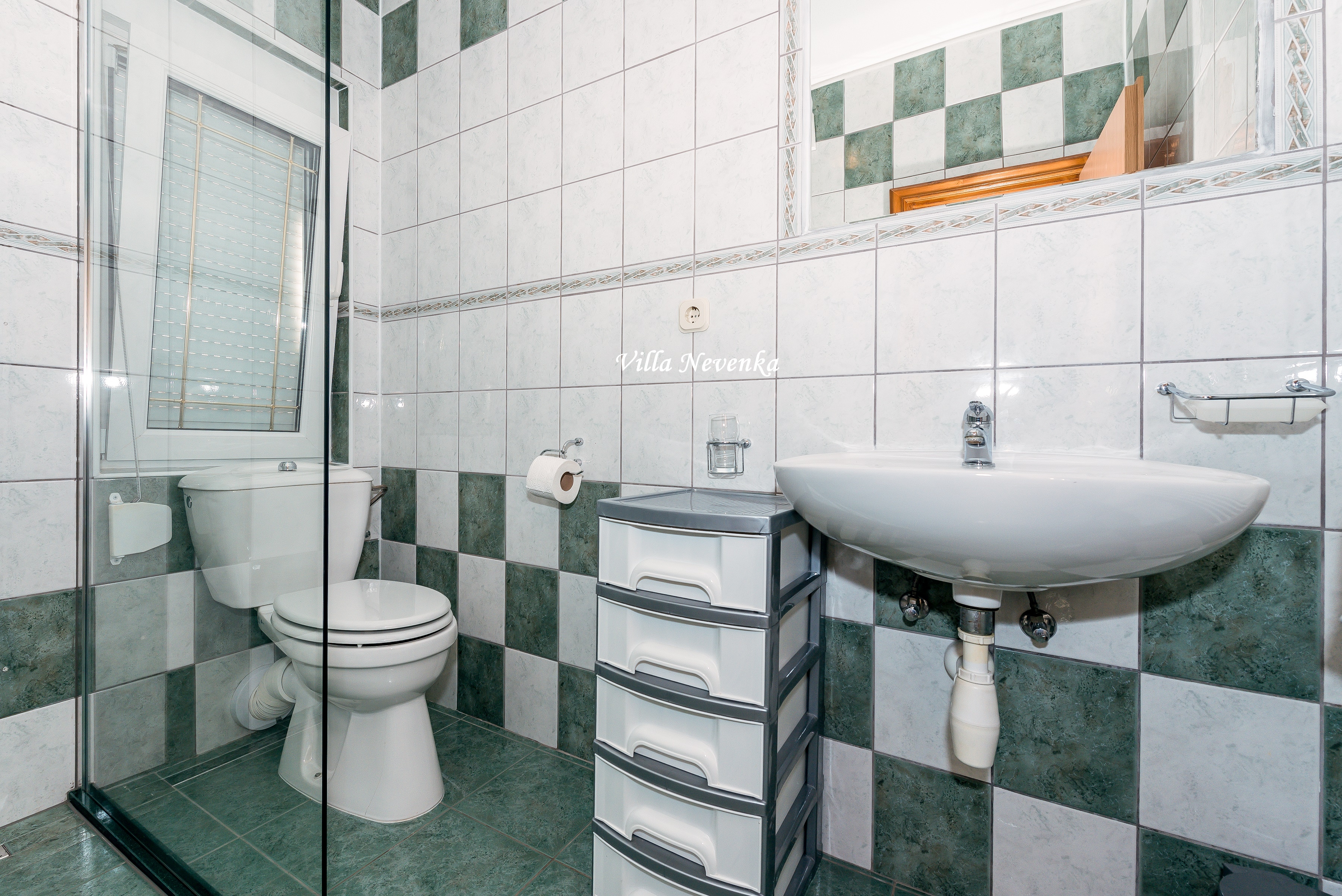 Four bedroom apartment with terrace and sea view Kanica, Rogoznica  A-c