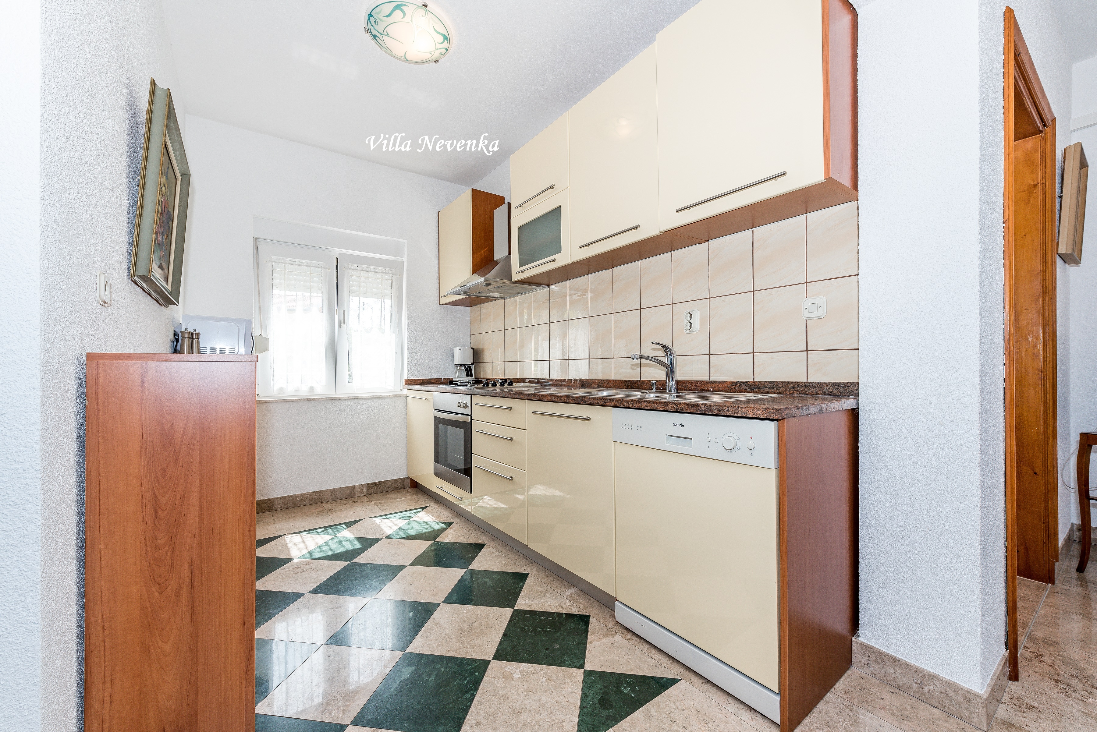 Top Rogoznica Kanica Top Rogoznica Kanica