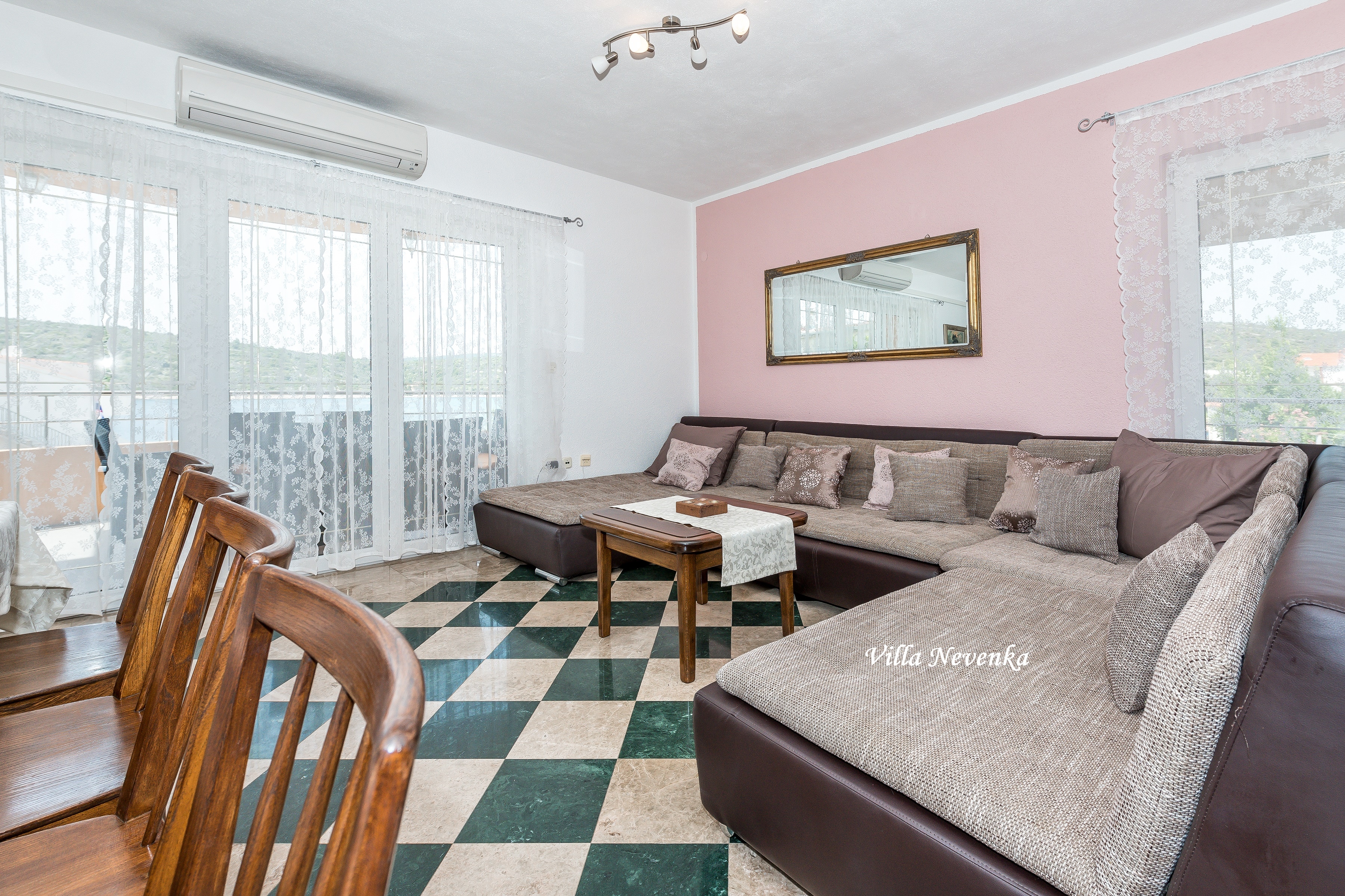 Four-bedroom apartment with terrace and sea view Kanica, Rogoznica (A-20298-c)