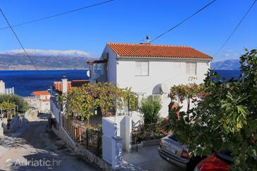 Slatine, Čiovo, Property 2030 - Apartments with pebble beach.