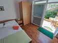 Dubrovnik, Bedroom in the studio-apartment, air condition available and WiFi.