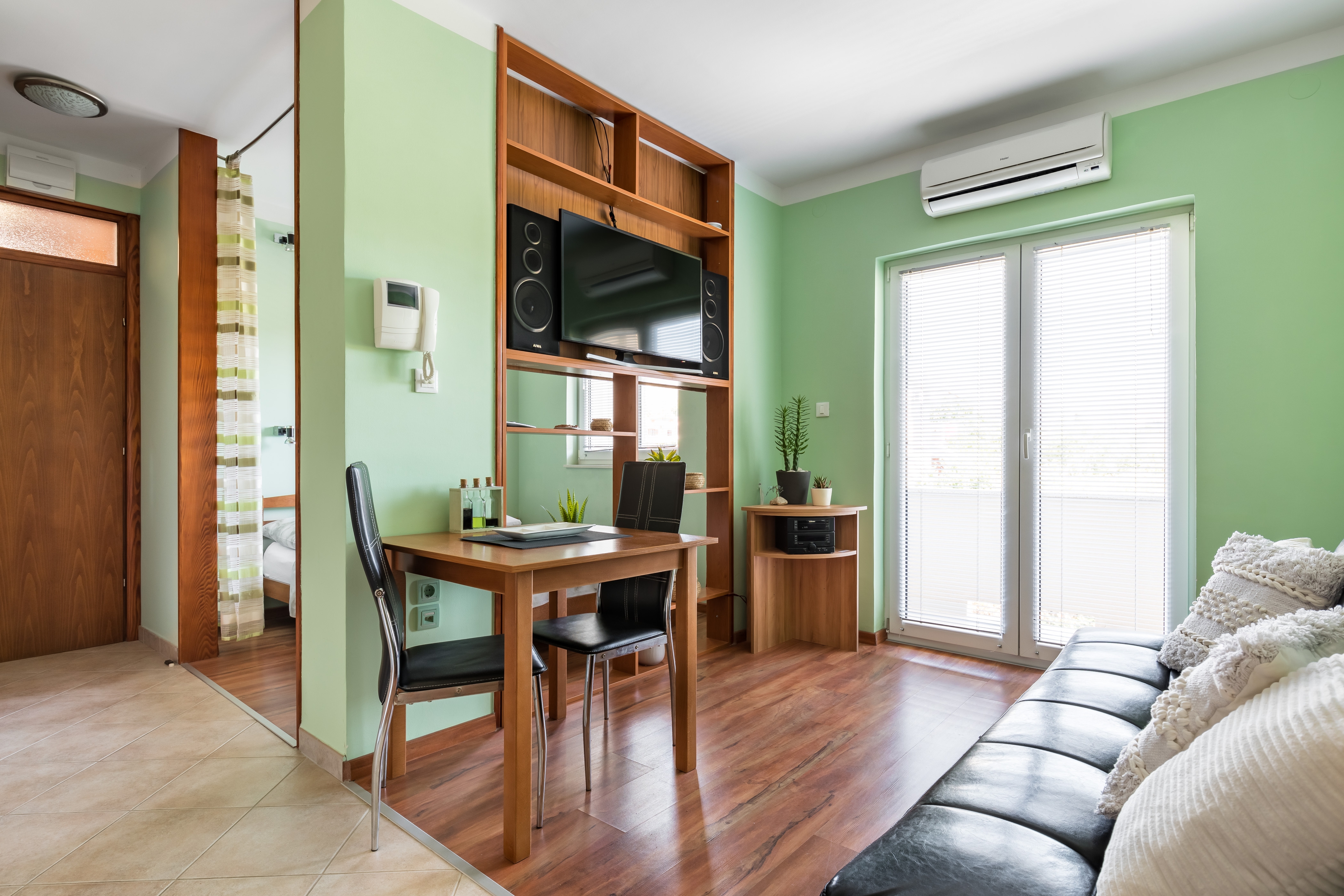 Three bedroom house with terrace and sea view Split  K