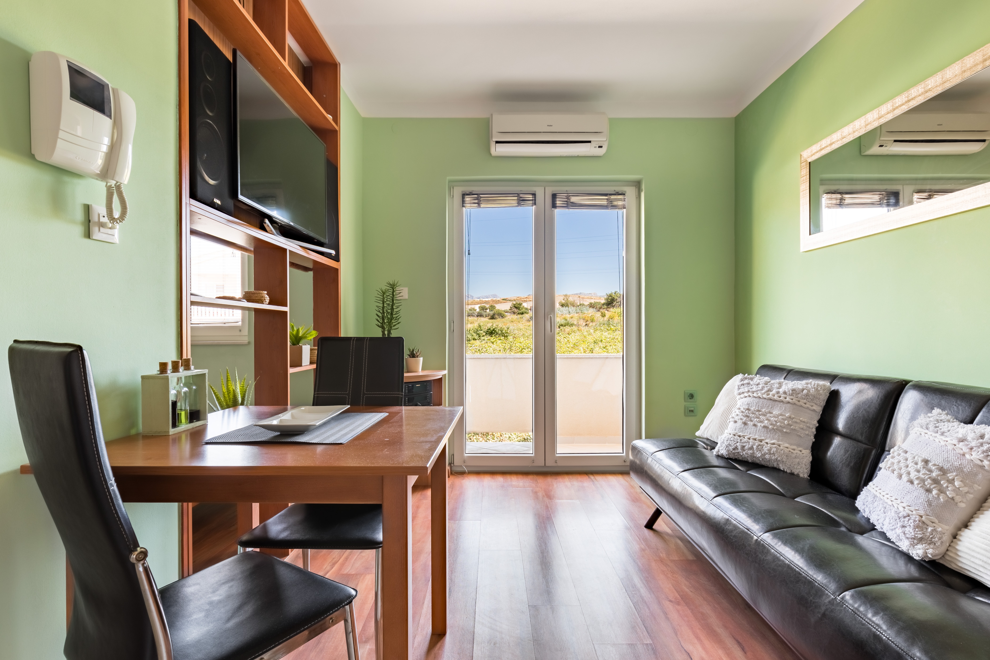 Three bedroom house with terrace and sea view Split  K