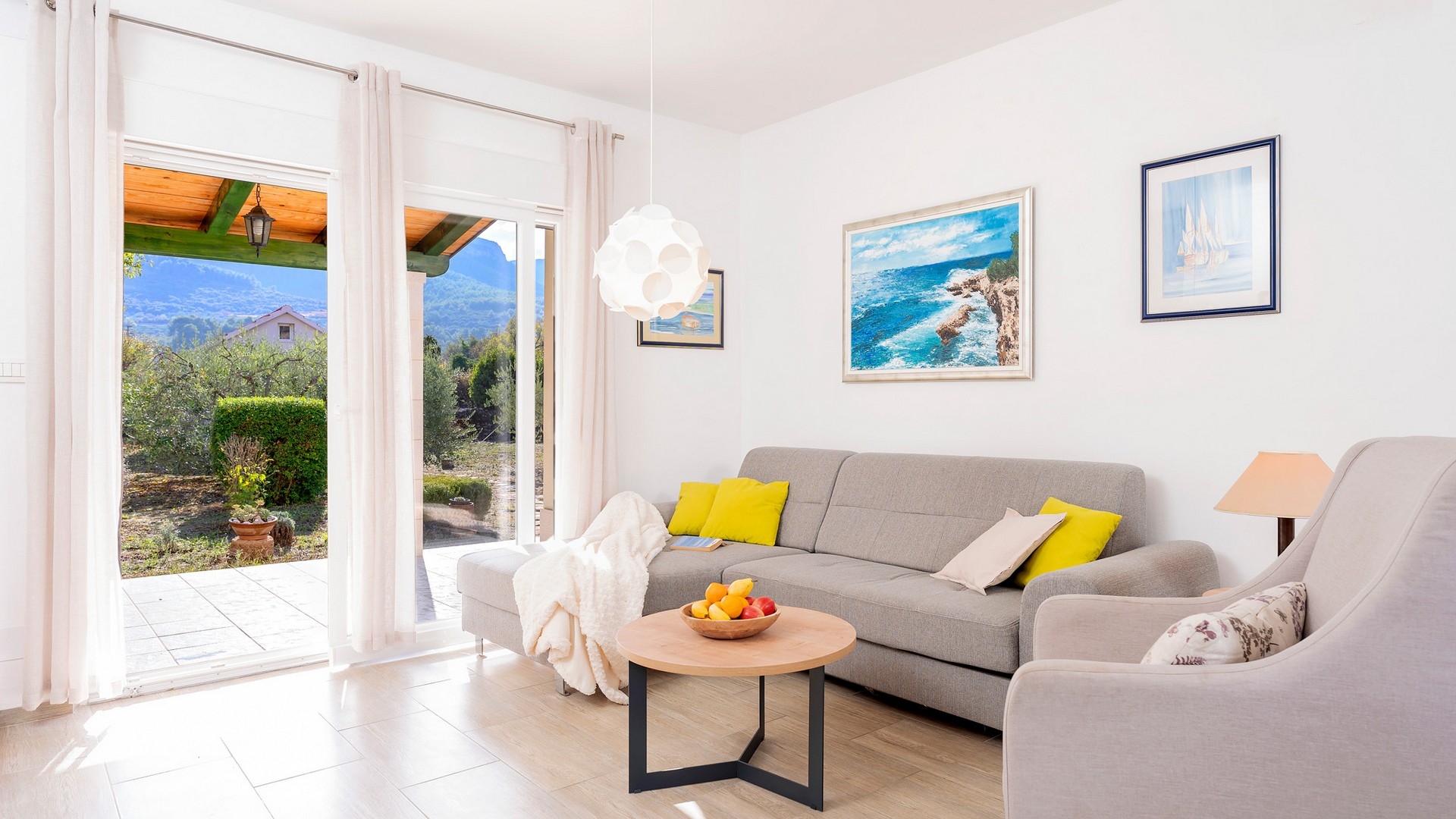 Three bedroom house with terrace Jelsa, Hvar (K-20339) Three bedroom house with terrace Jelsa, Hvar (K-20339)