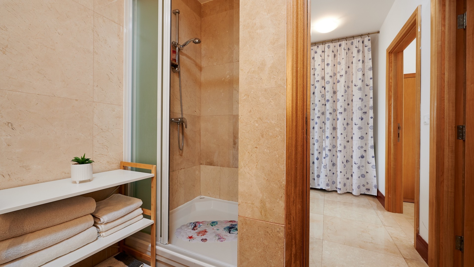 Two bedroom apartment with terrace and sea view Slatine, Čiovo  A-a
