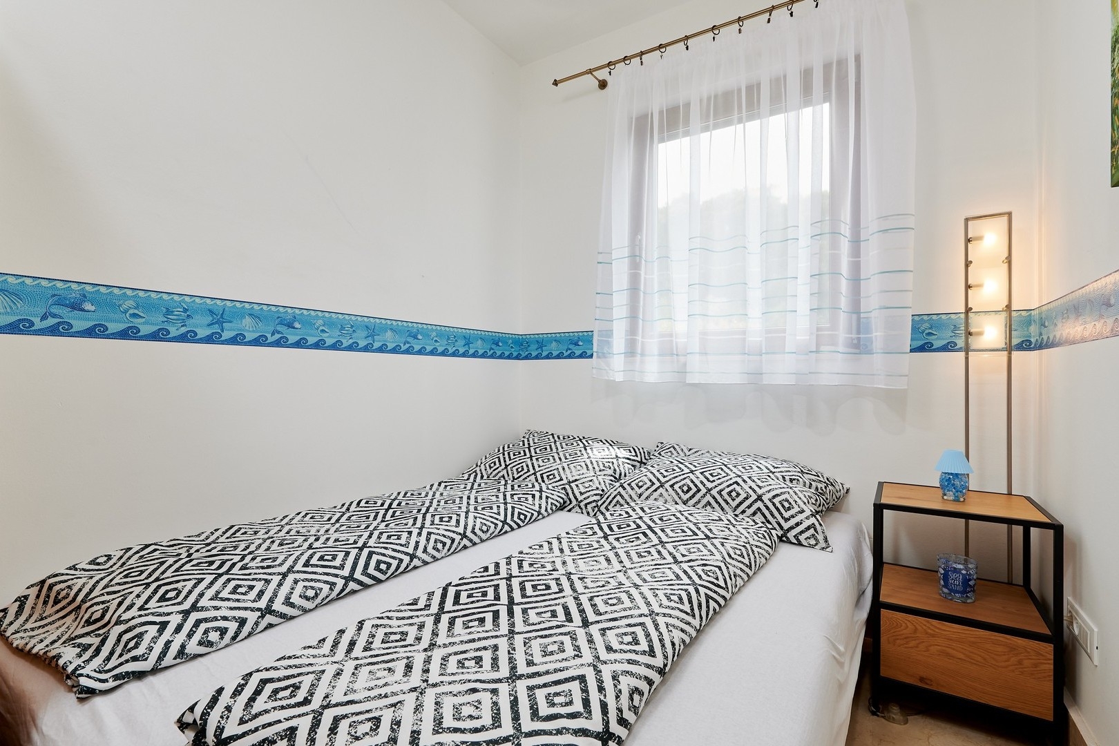 Two bedroom apartment with terrace and sea view Slatine, Čiovo  A-a