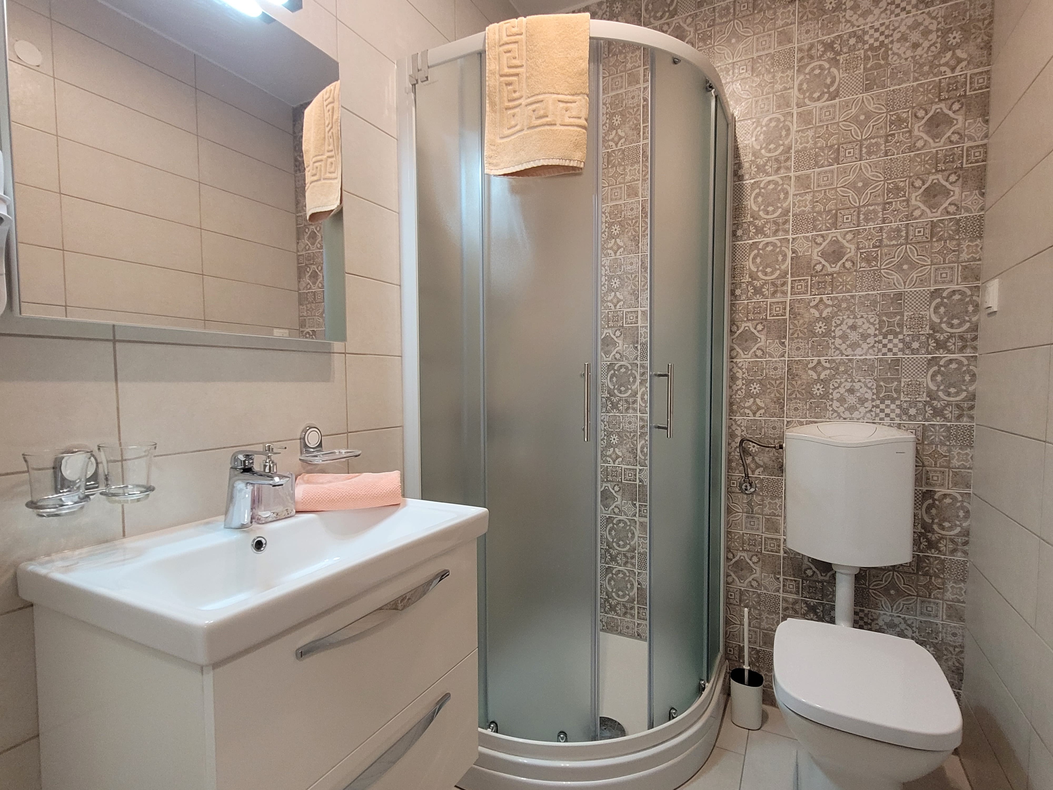 Four bedroom apartment with terrace Sveti Anton, Krk  A-a