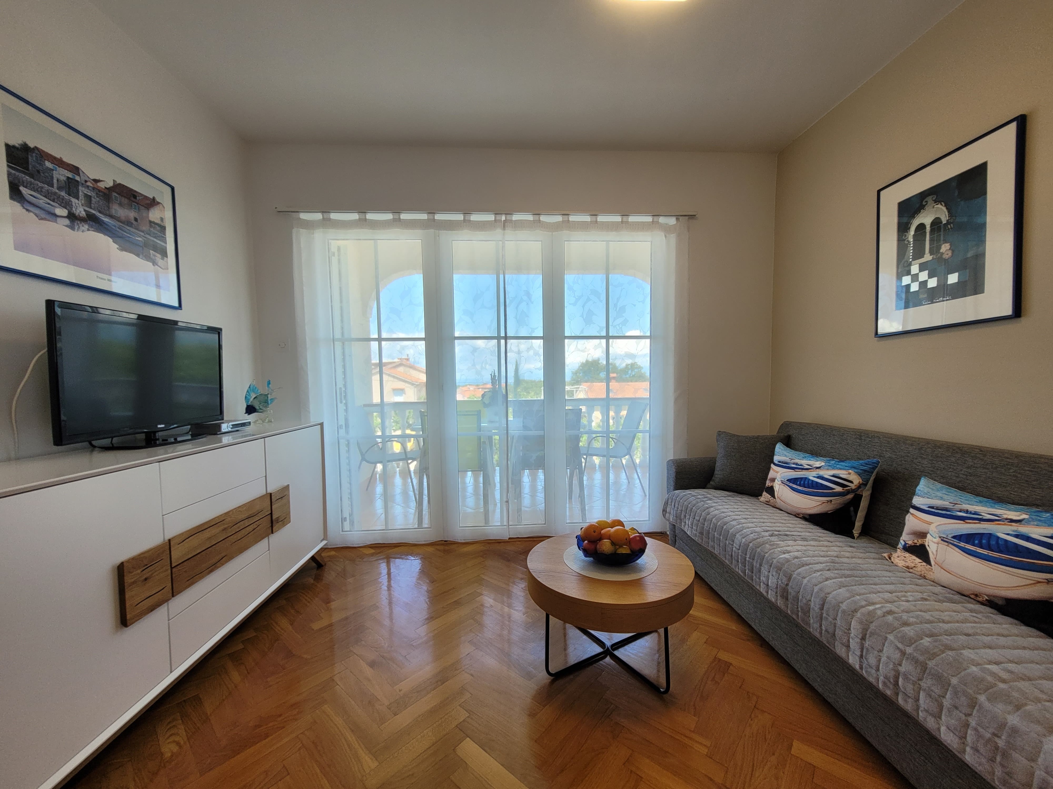 Four-bedroom apartment with terrace Sveti Anton, Krk (A-20344-a) Four-bedroom apartment with terrace Sveti Anton, Krk (A-20344-a)