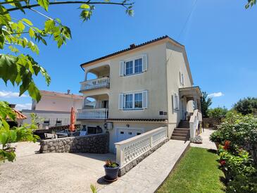 Sveti Anton, Krk, Object 20344 - Appartementen with pebble beach.