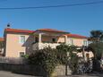 Gabonjin, Krk, Propiedad 20351 - Apartamentos with pebble beach.