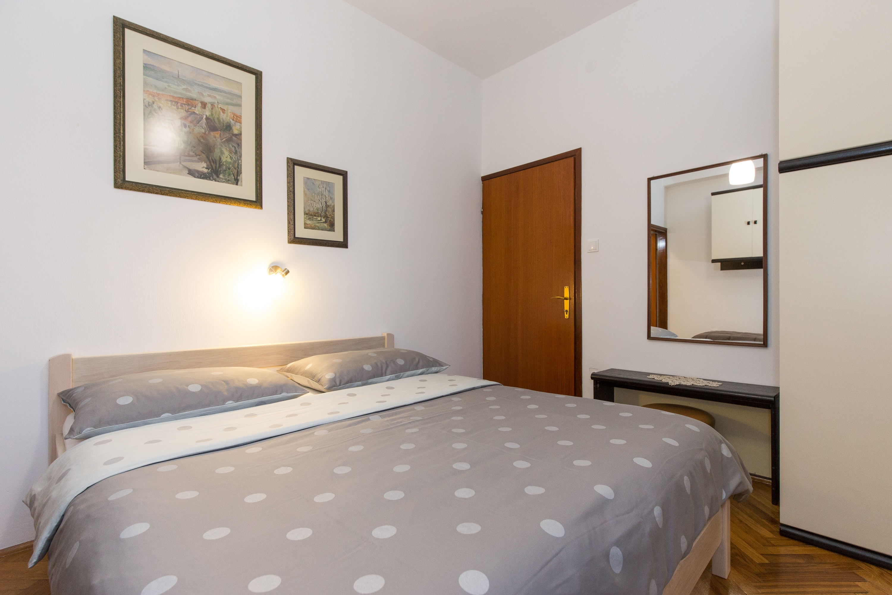 Four bedroom apartment with air-conditioning Krk  A-a