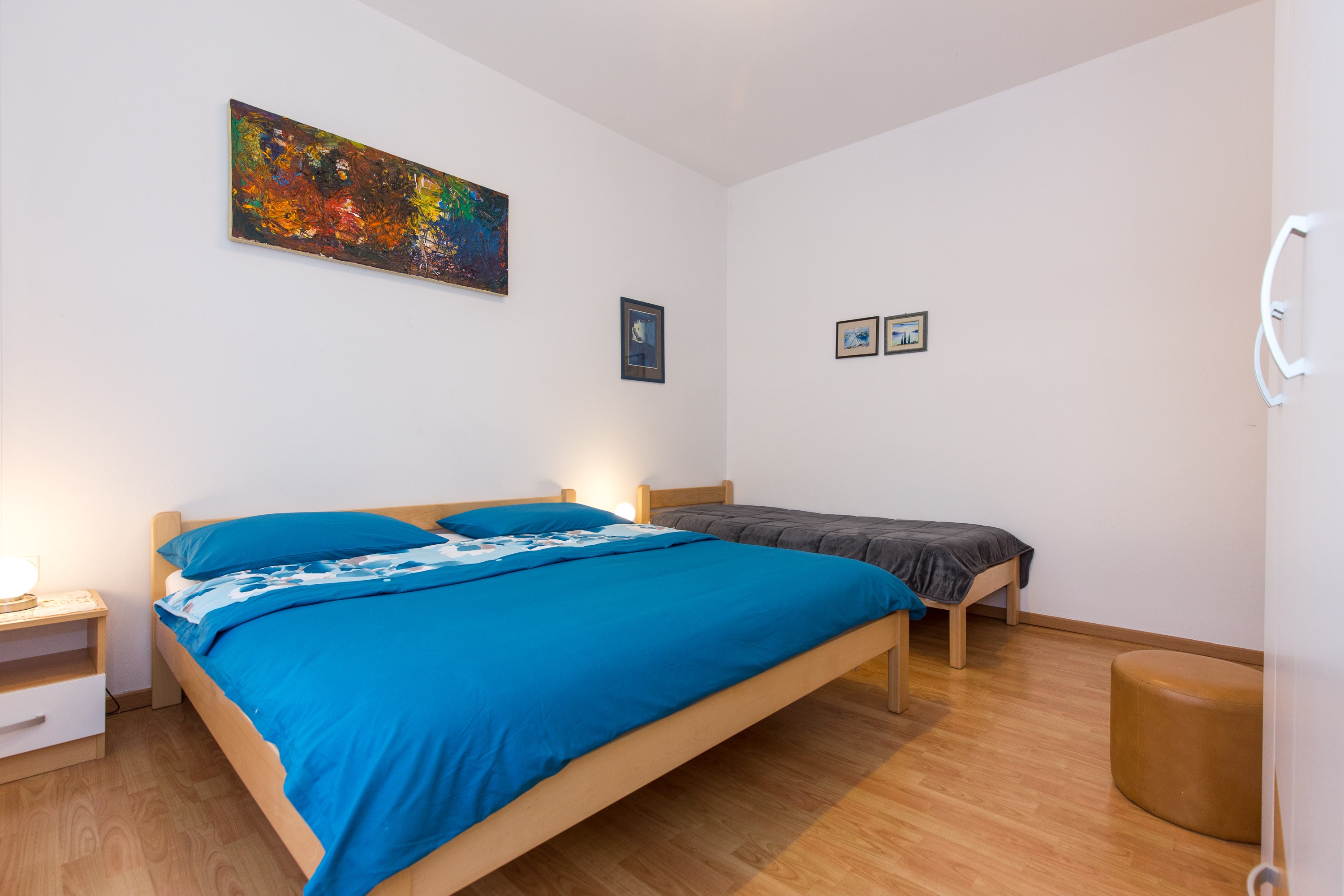 Four bedroom apartment with air-conditioning Krk  A-a
