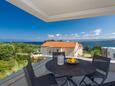 Vantačići, Terrasse dans l’hébergement en type apartment, avec la vue sur la mer et WiFi.