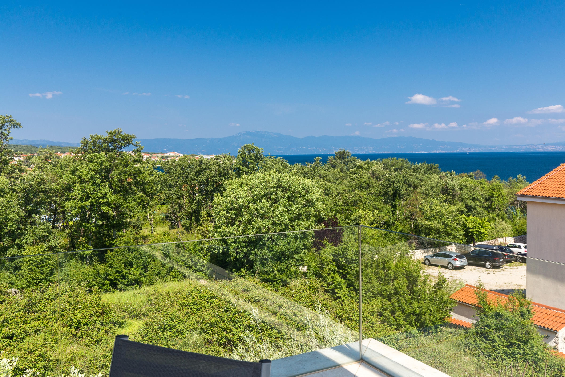 Two bedroom apartment with terrace and sea view Vantačići, Krk  A-b