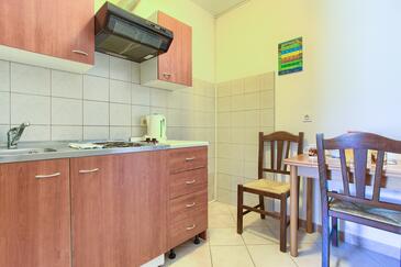 Krk, Cocina in the studio-apartment, (pet friendly) y WiFi.