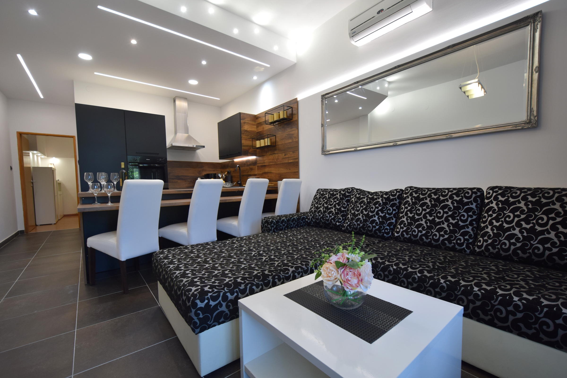 One bedroom apartment with terrace Malinska, Krk (A-20370-d) One bedroom apartment with terrace Malinska, Krk (A-20370-d)