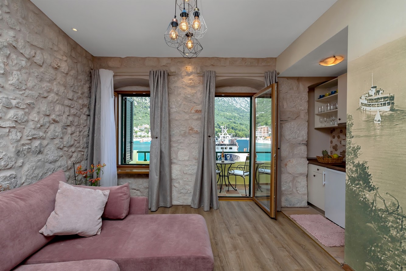 Top Makarska Igrane Top Makarska Igrane