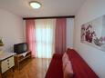 Malinska, Obývací pokoj v ubytování typu apartment, s klimatizací a WiFi.