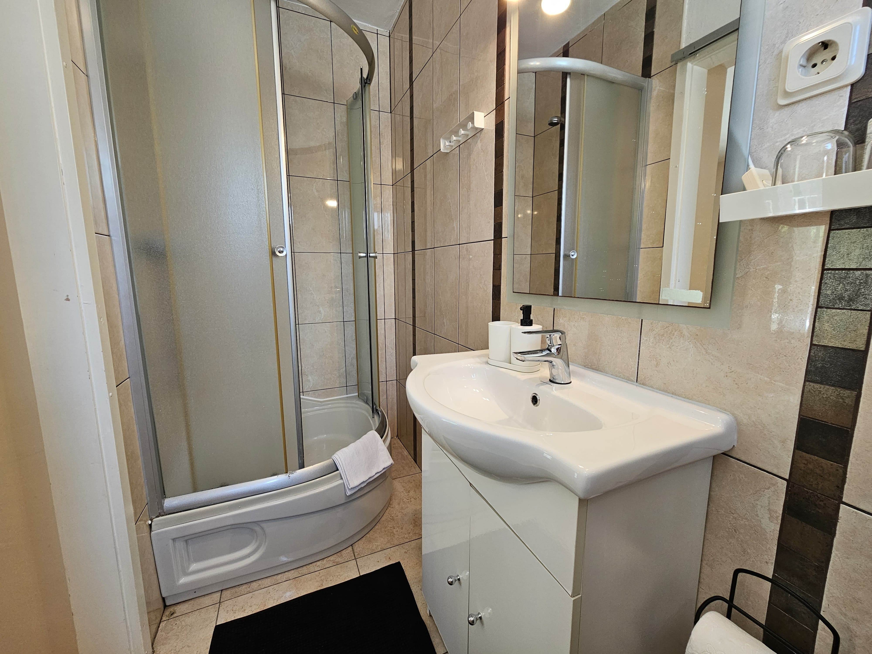 Two bedroom apartment with terrace Malinska, Krk  A-a