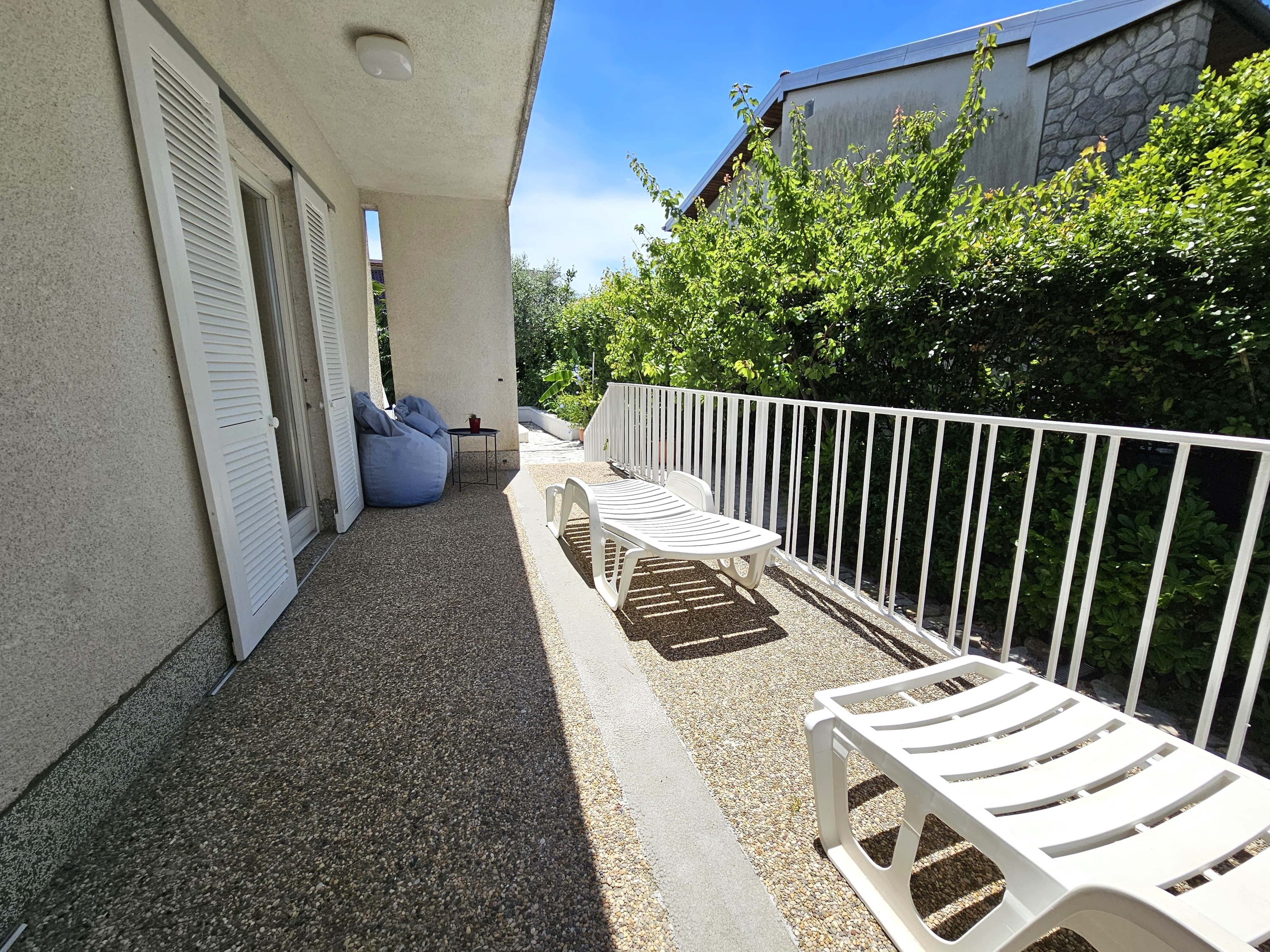 Two bedroom apartment with terrace Malinska, Krk  A-a